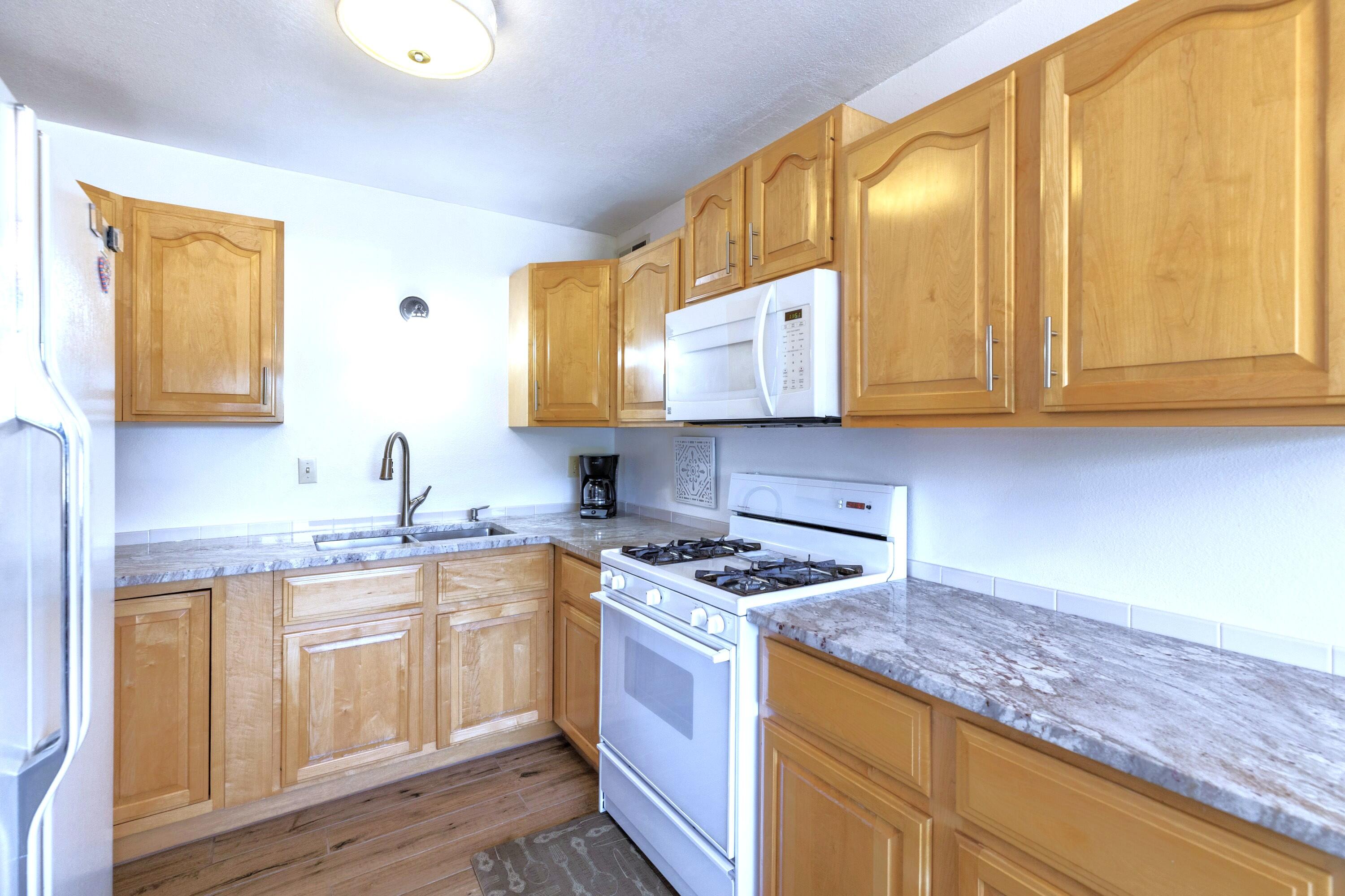 3109 AVENIDA CODORNIZ