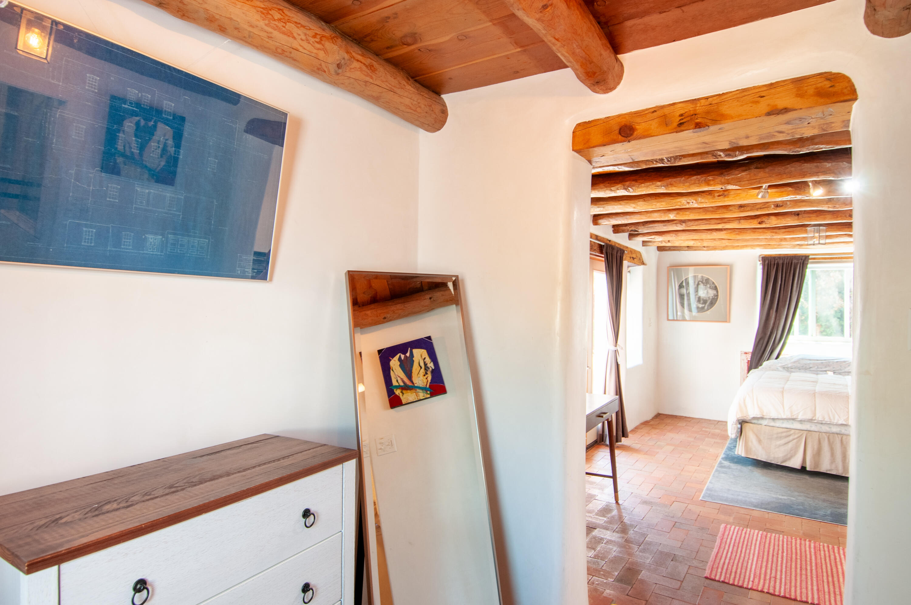 929 AVENIDA ESTRELLITA NE