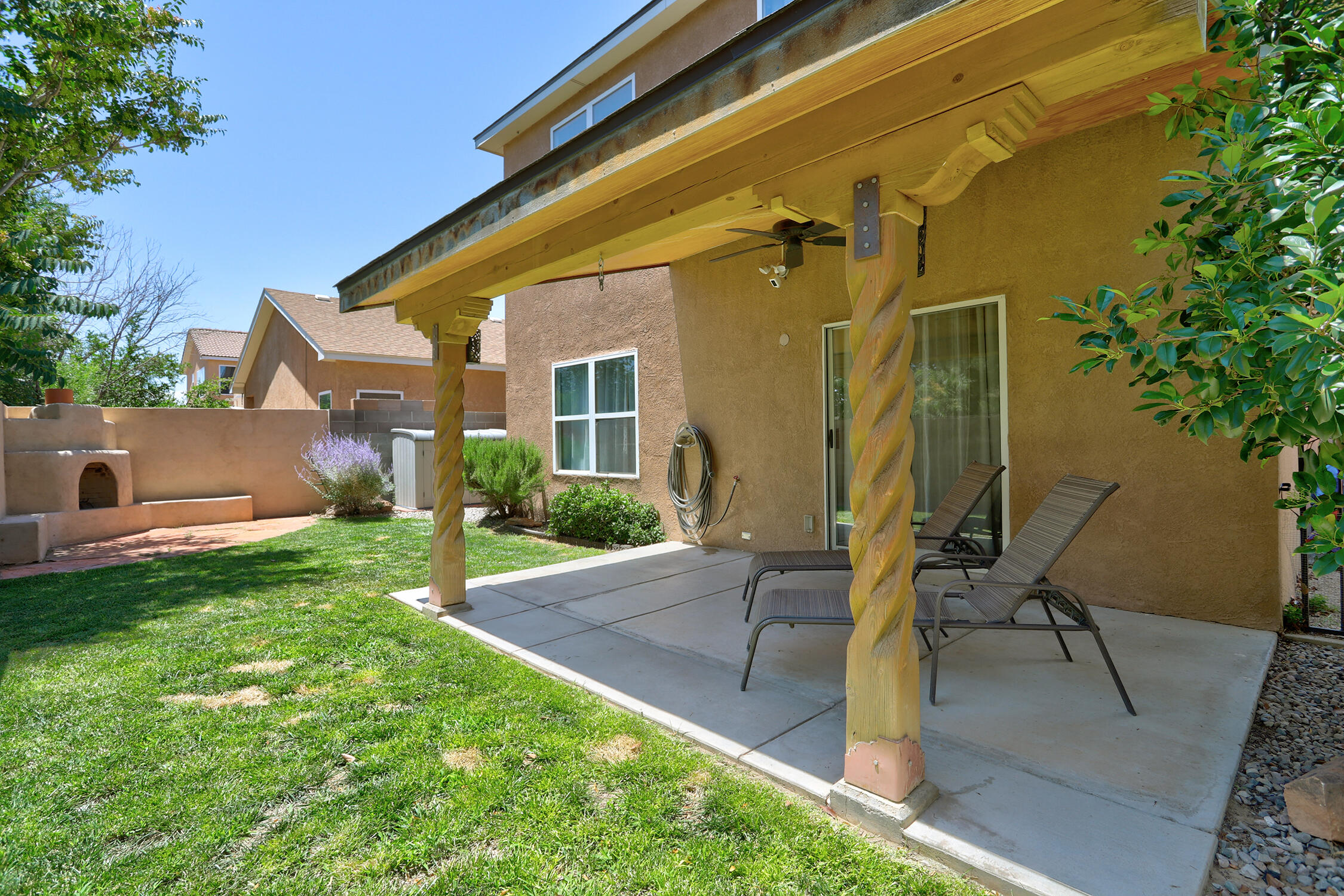 1712 AVENIDA REAL NW