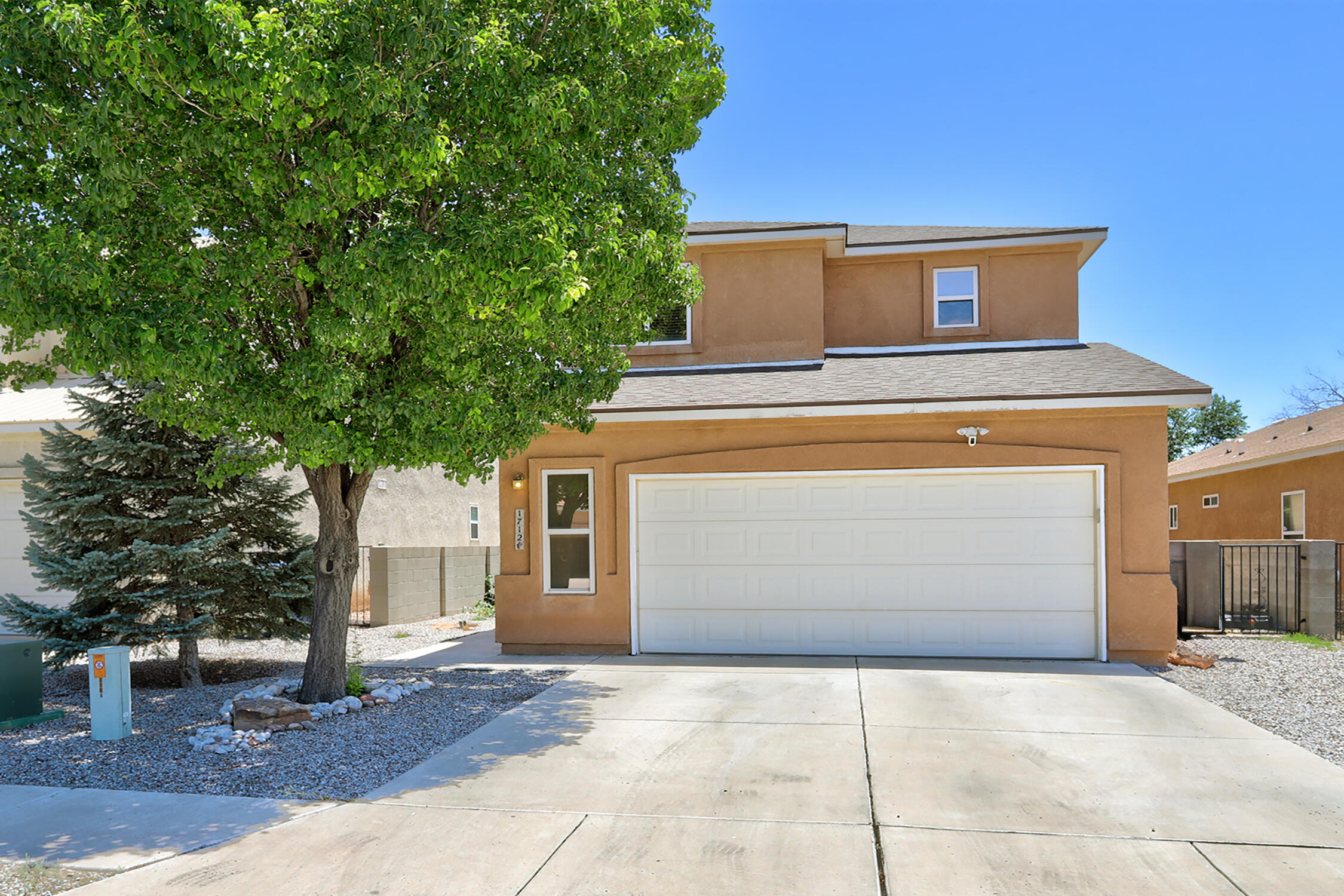 1712 AVENIDA REAL NW
