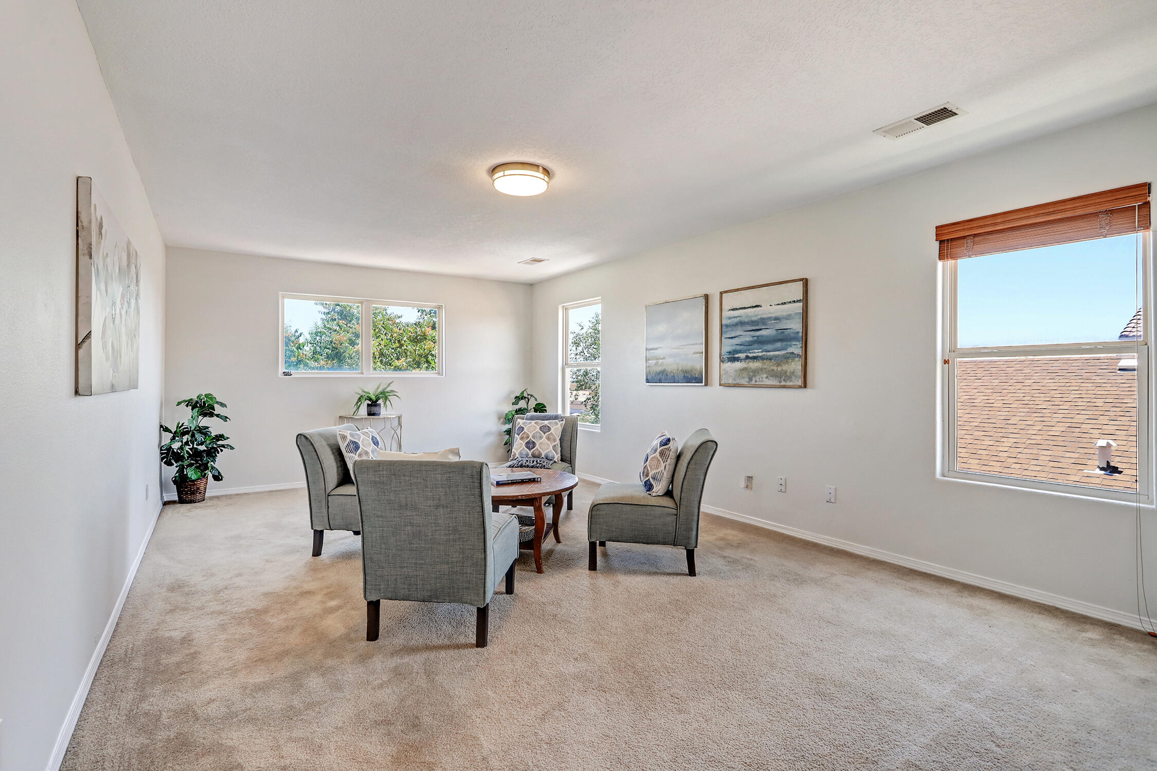 1712 AVENIDA REAL NW