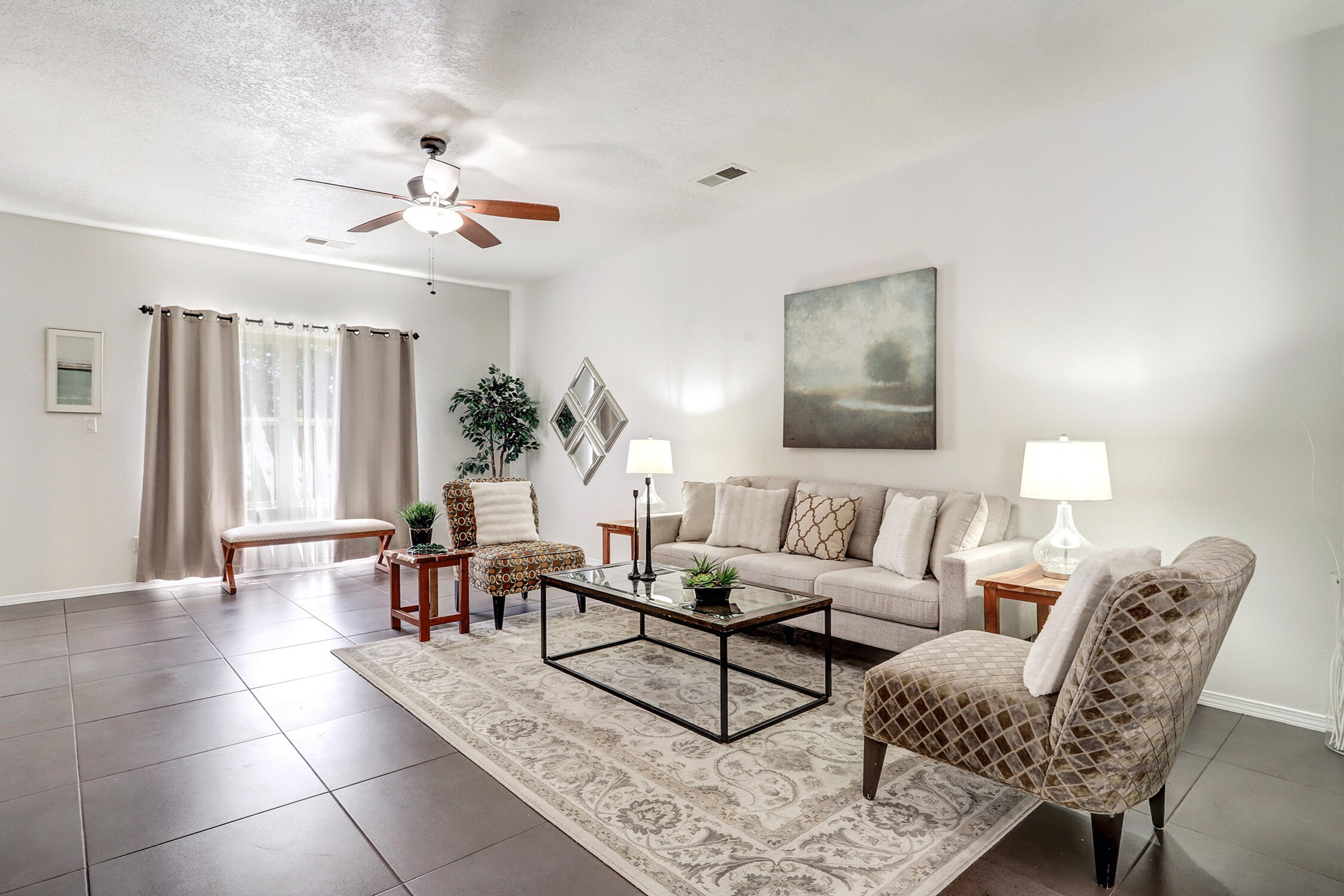 1712 AVENIDA REAL NW