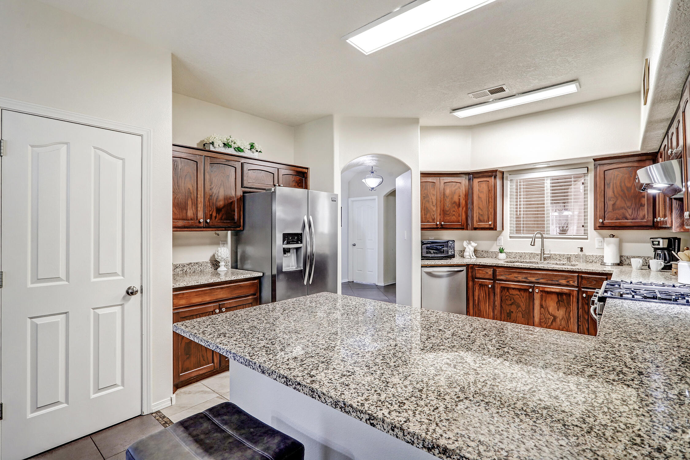 1712 AVENIDA REAL NW