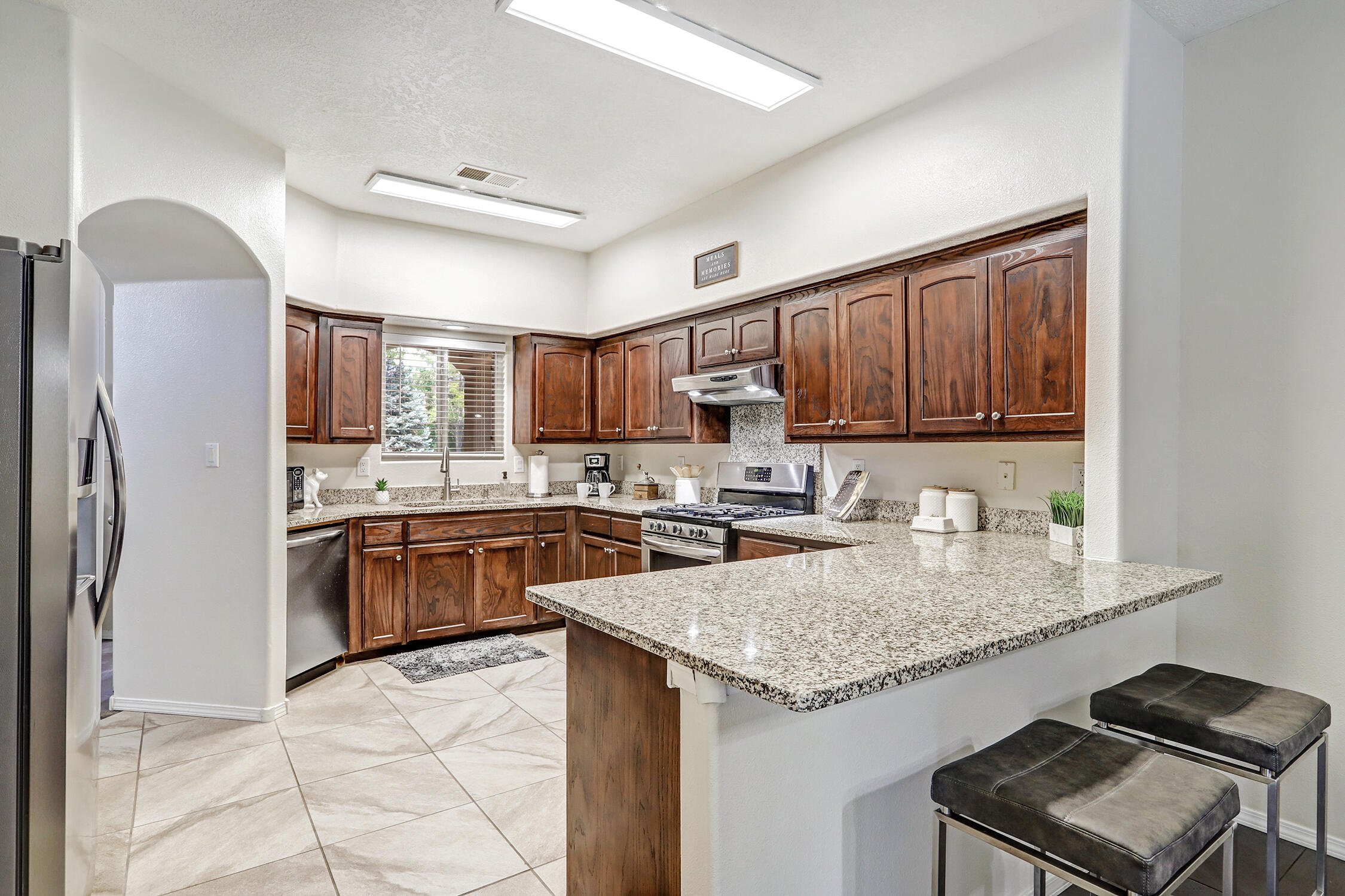 1712 AVENIDA REAL NW