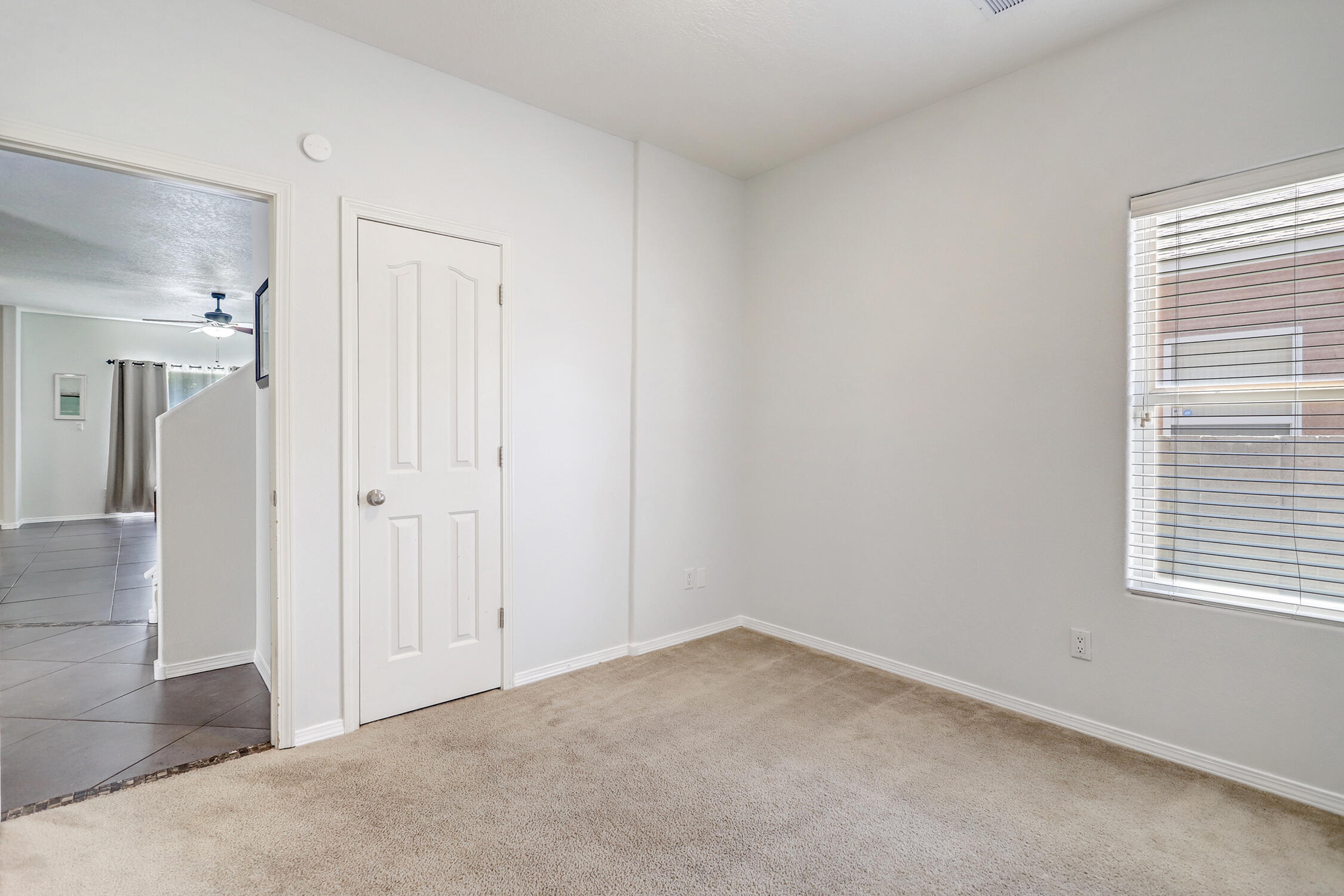 1712 AVENIDA REAL NW