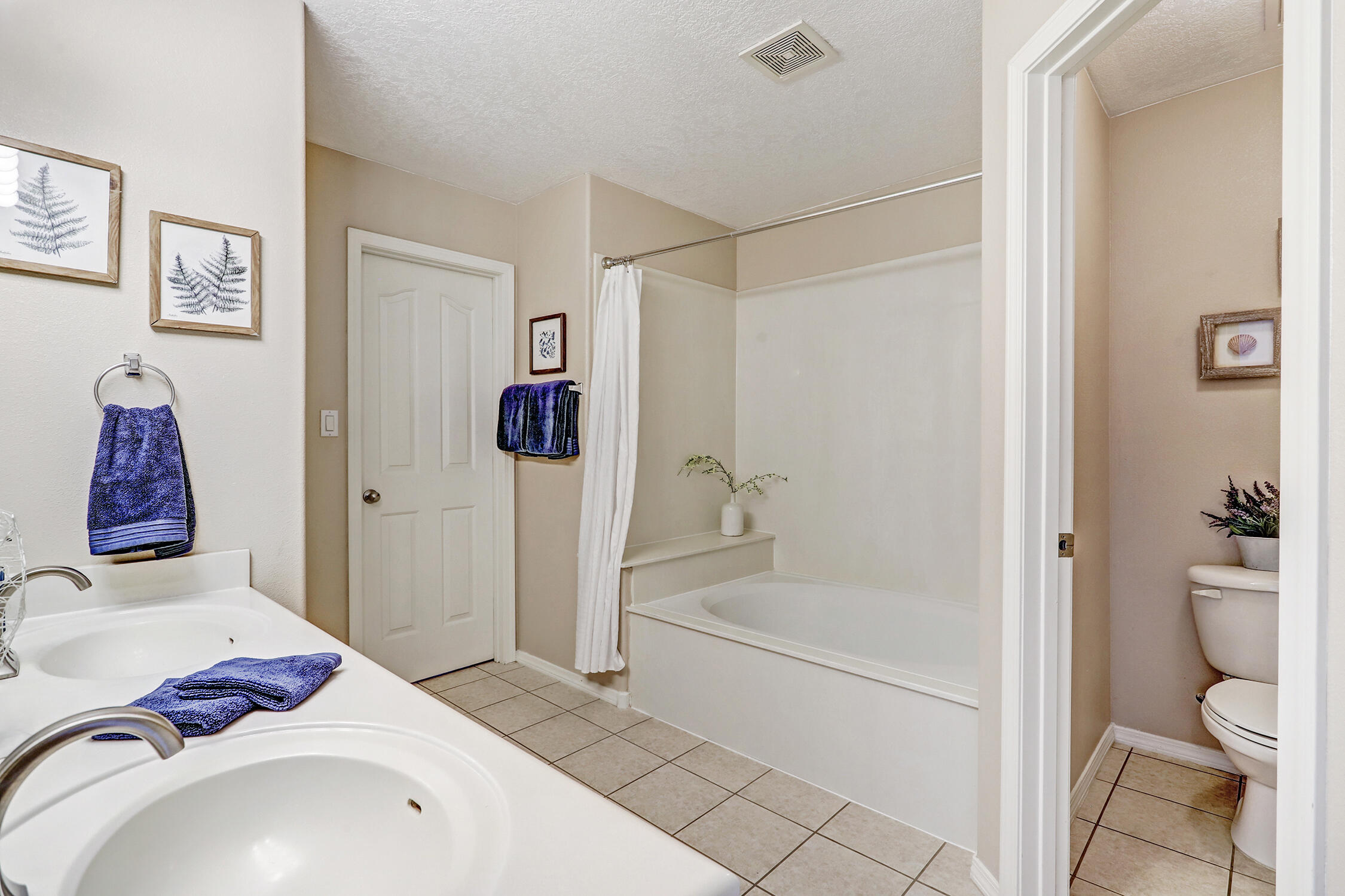 1712 AVENIDA REAL NW