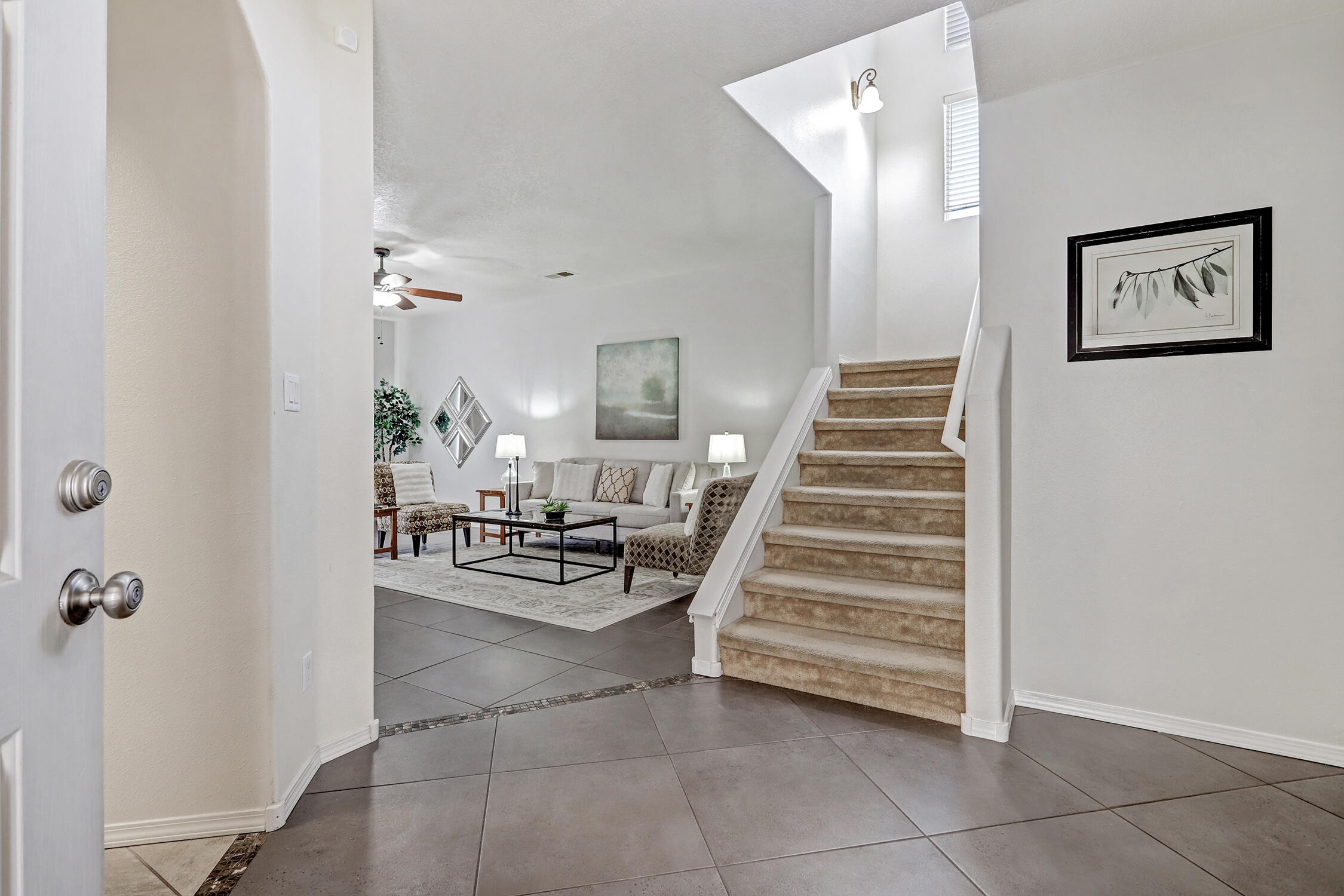 1712 AVENIDA REAL NW