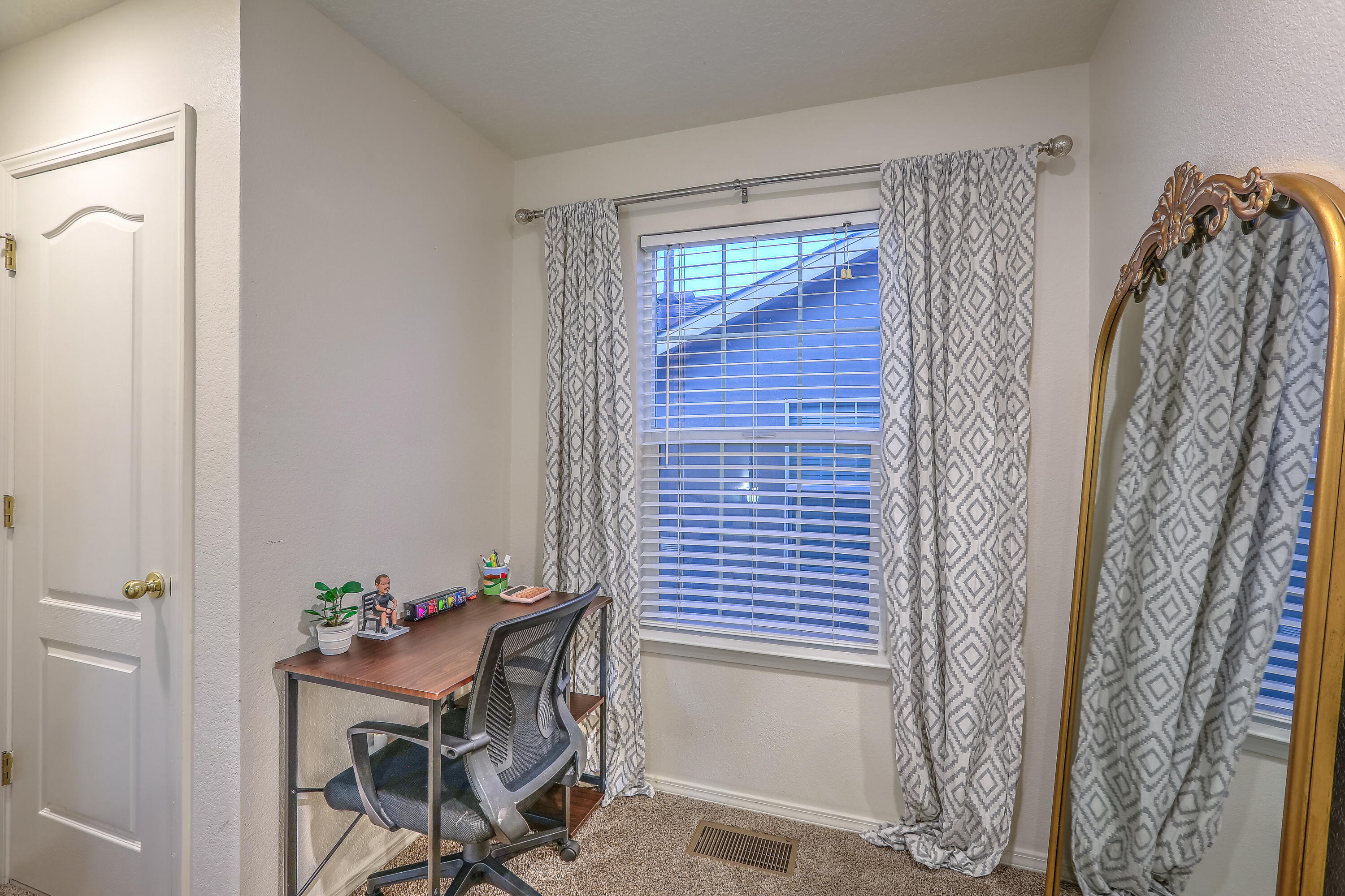 6148 ROSE PARK Avenue NW