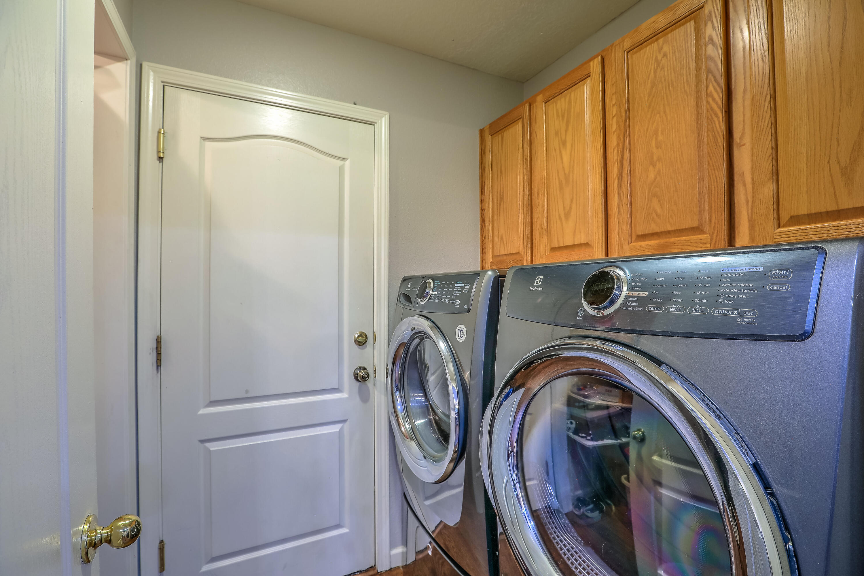 6148 ROSE PARK Avenue NW