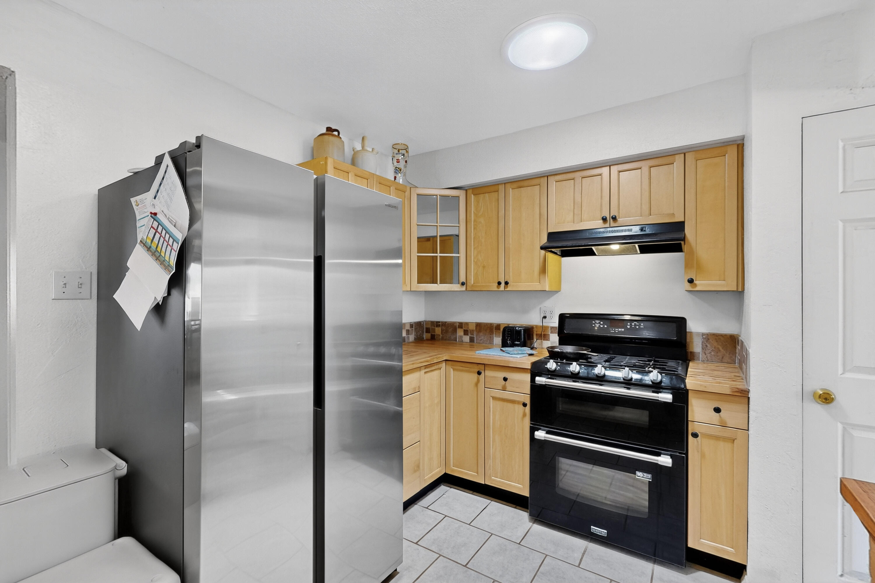 855 Foxcroft Loop