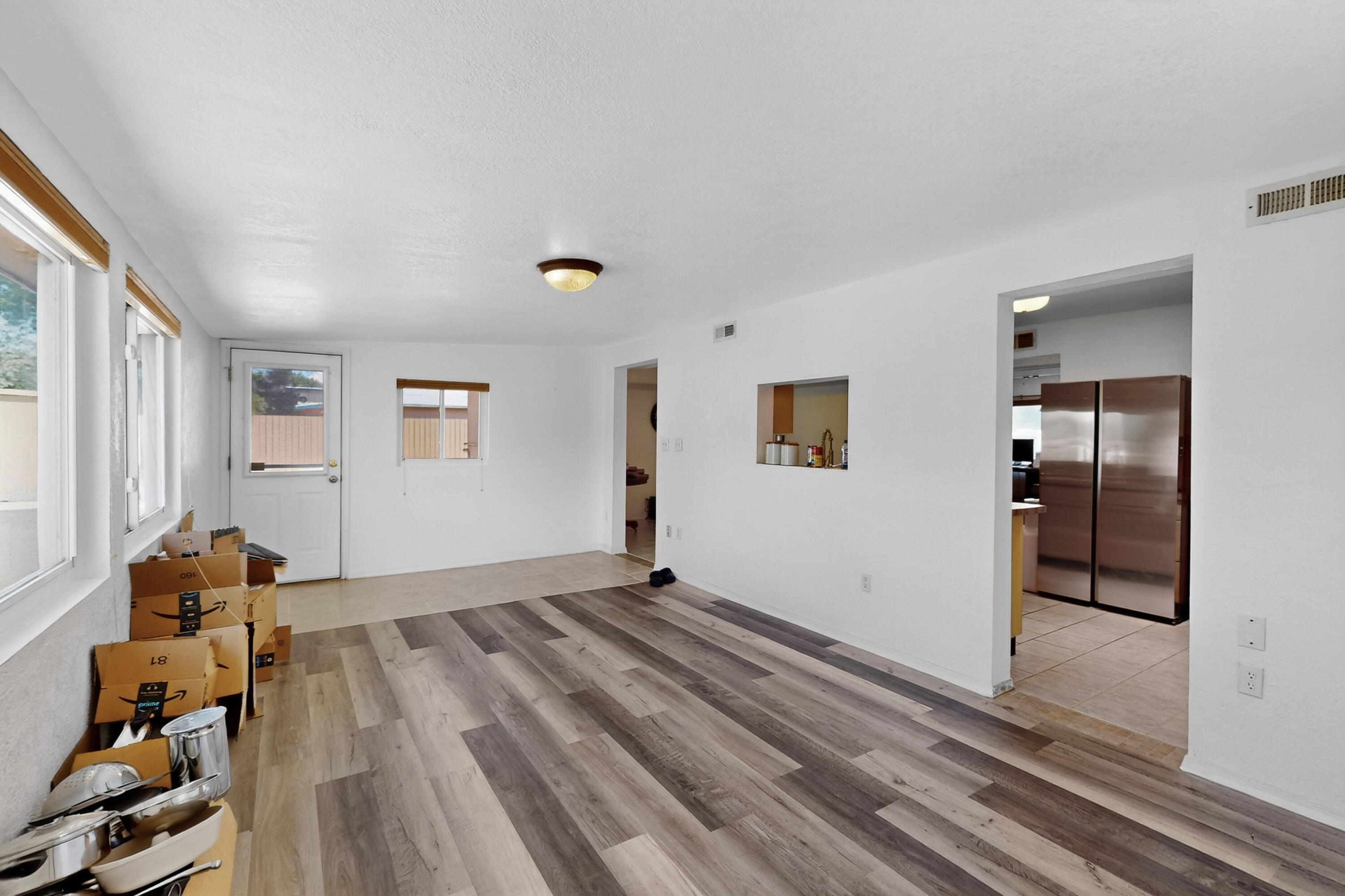 855 Foxcroft Loop