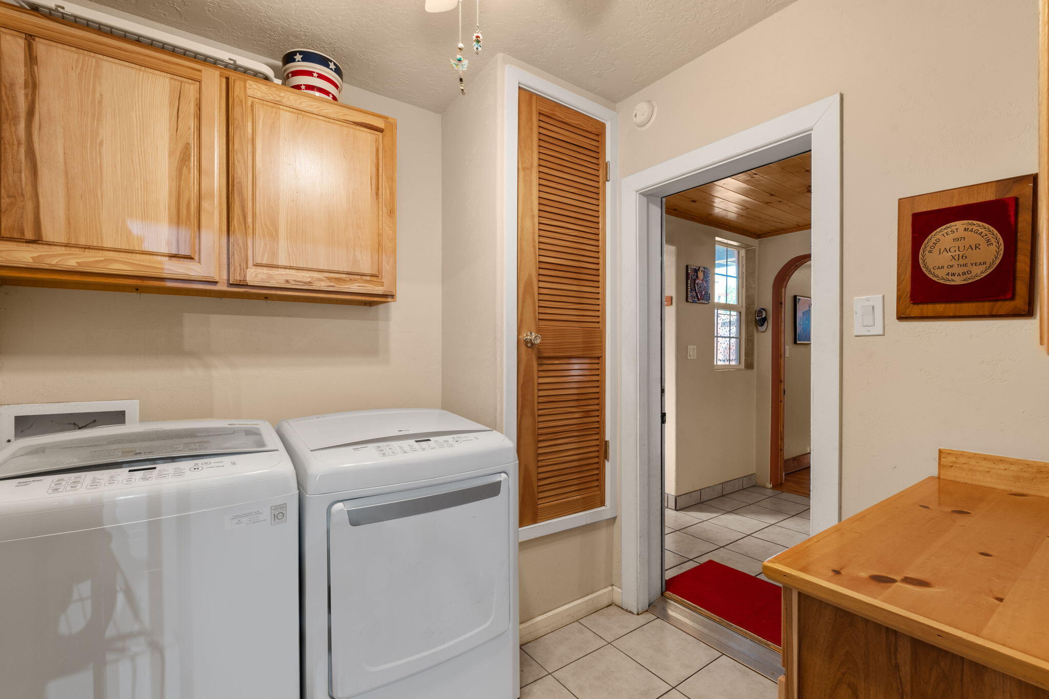 704 TYLER Road NW