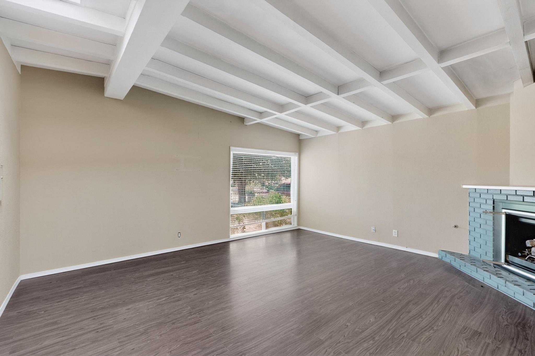 4119 MESCALERO Road NE