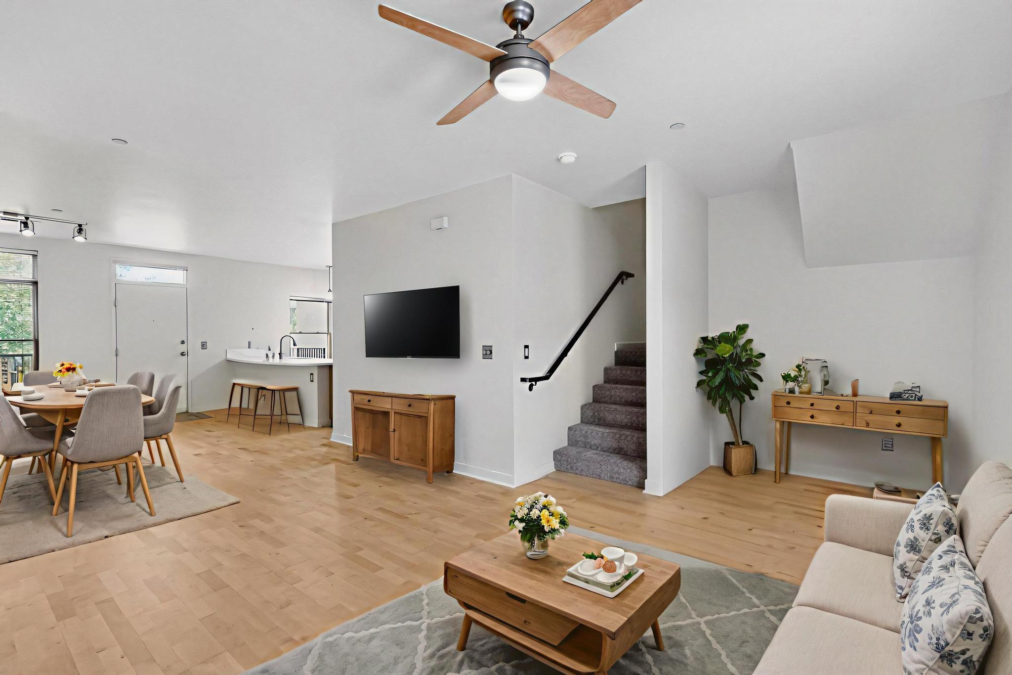 308 Bel Vedere Lane NE