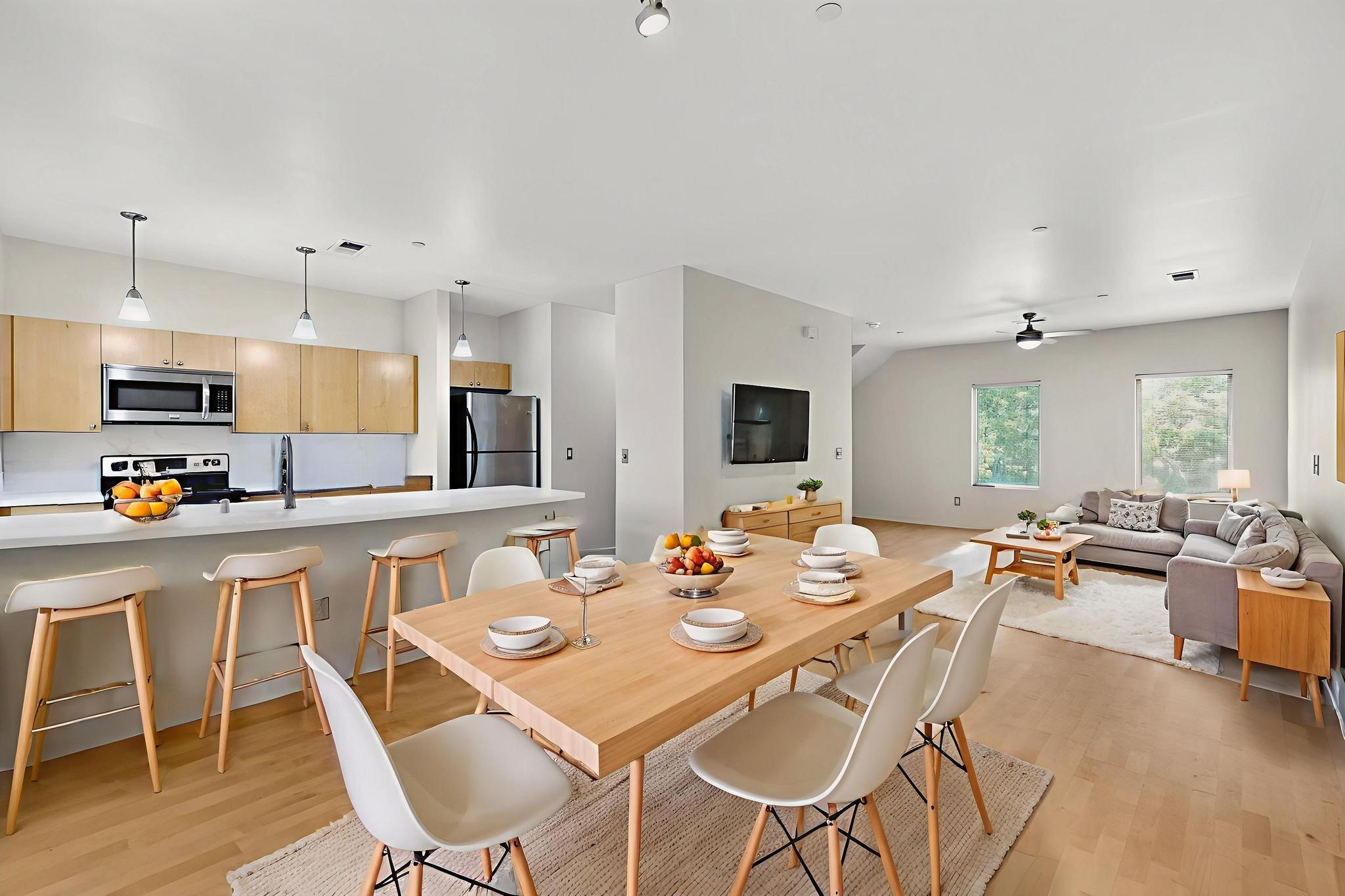 308 Bel Vedere Lane NE