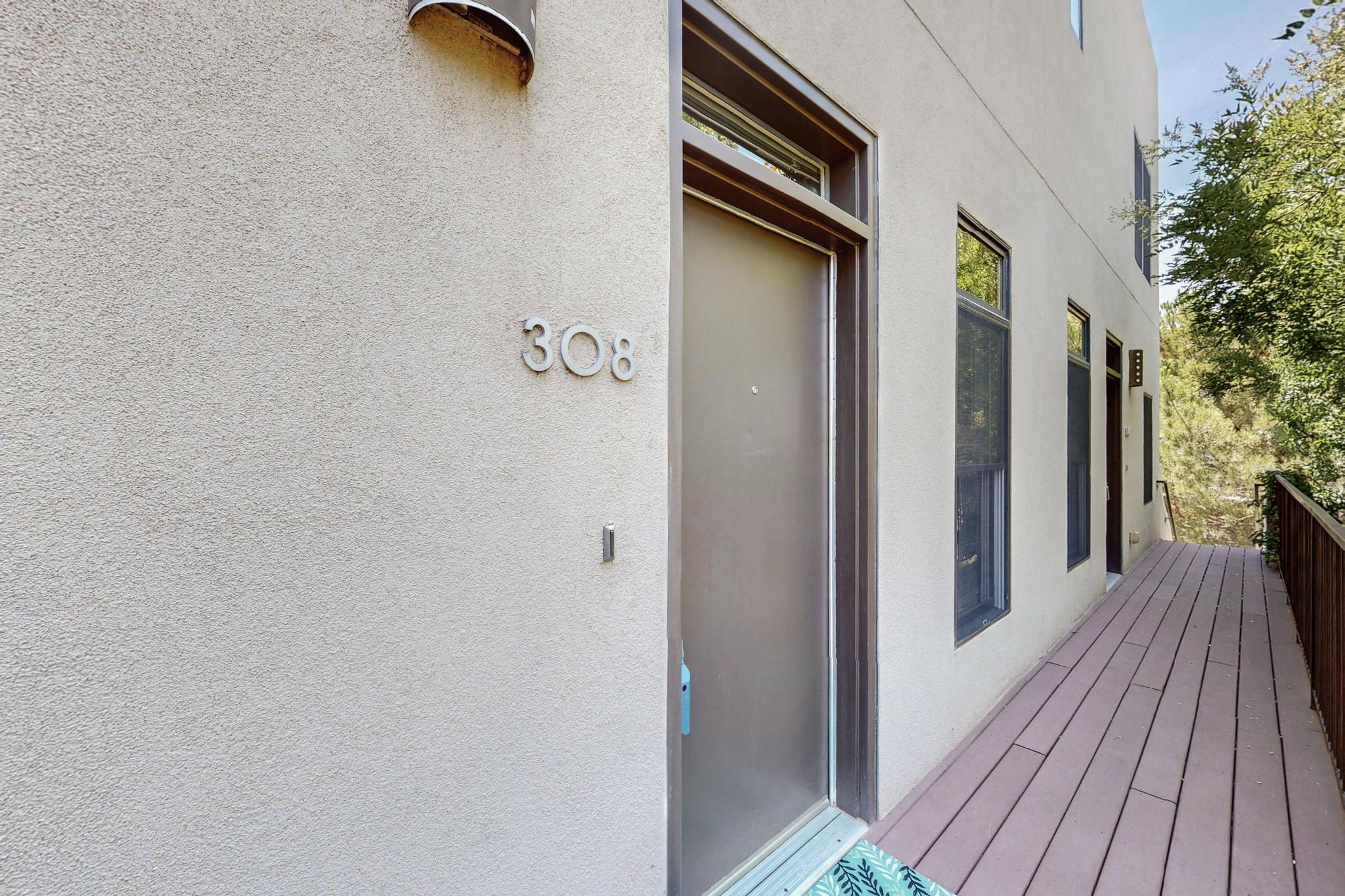 308 Bel Vedere Lane NE