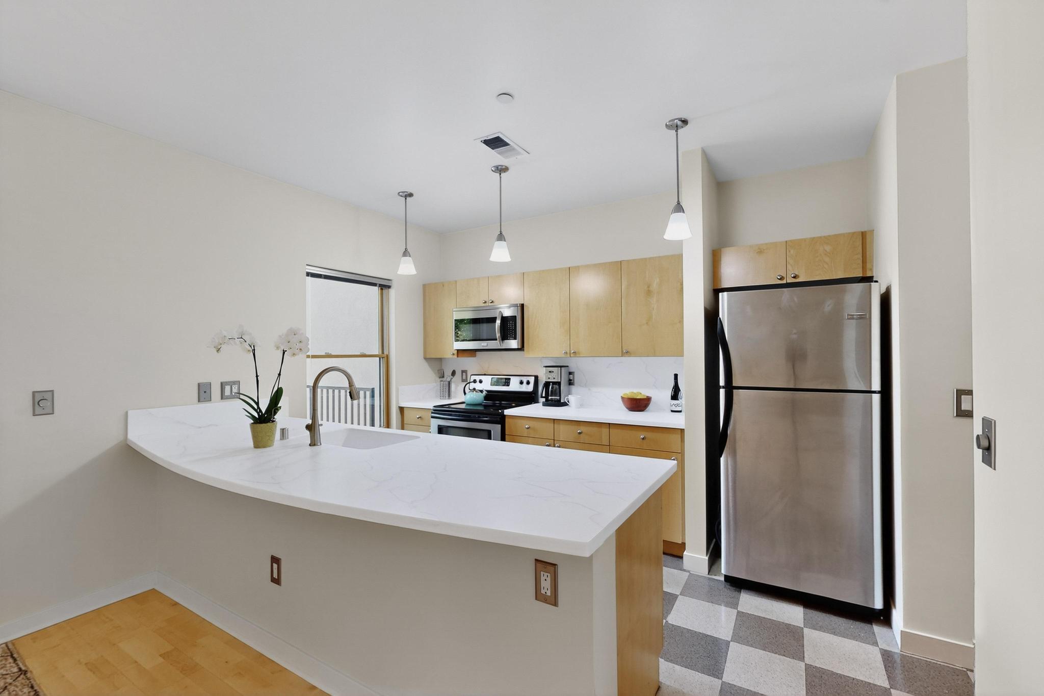 308 Bel Vedere Lane NE