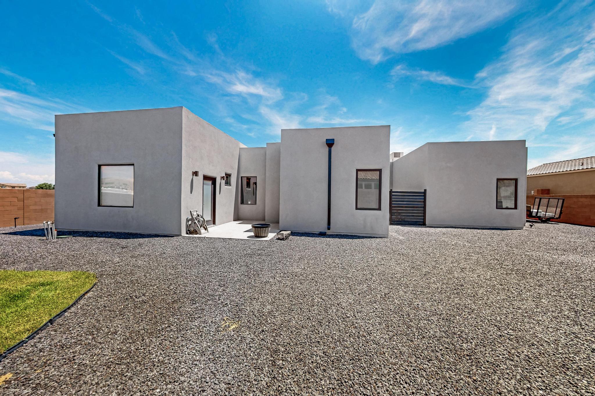 8011 CANONCITO Drive