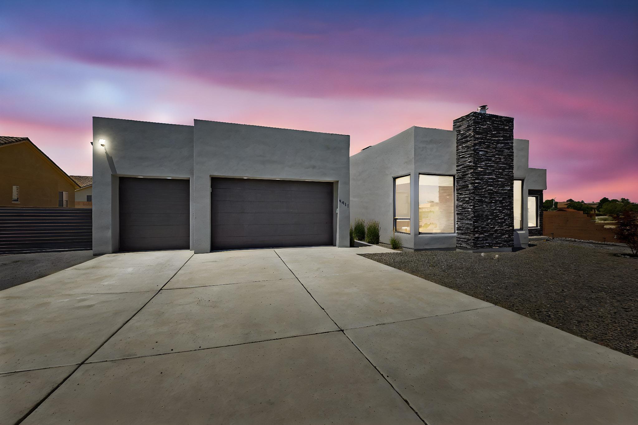 8011 CANONCITO Drive