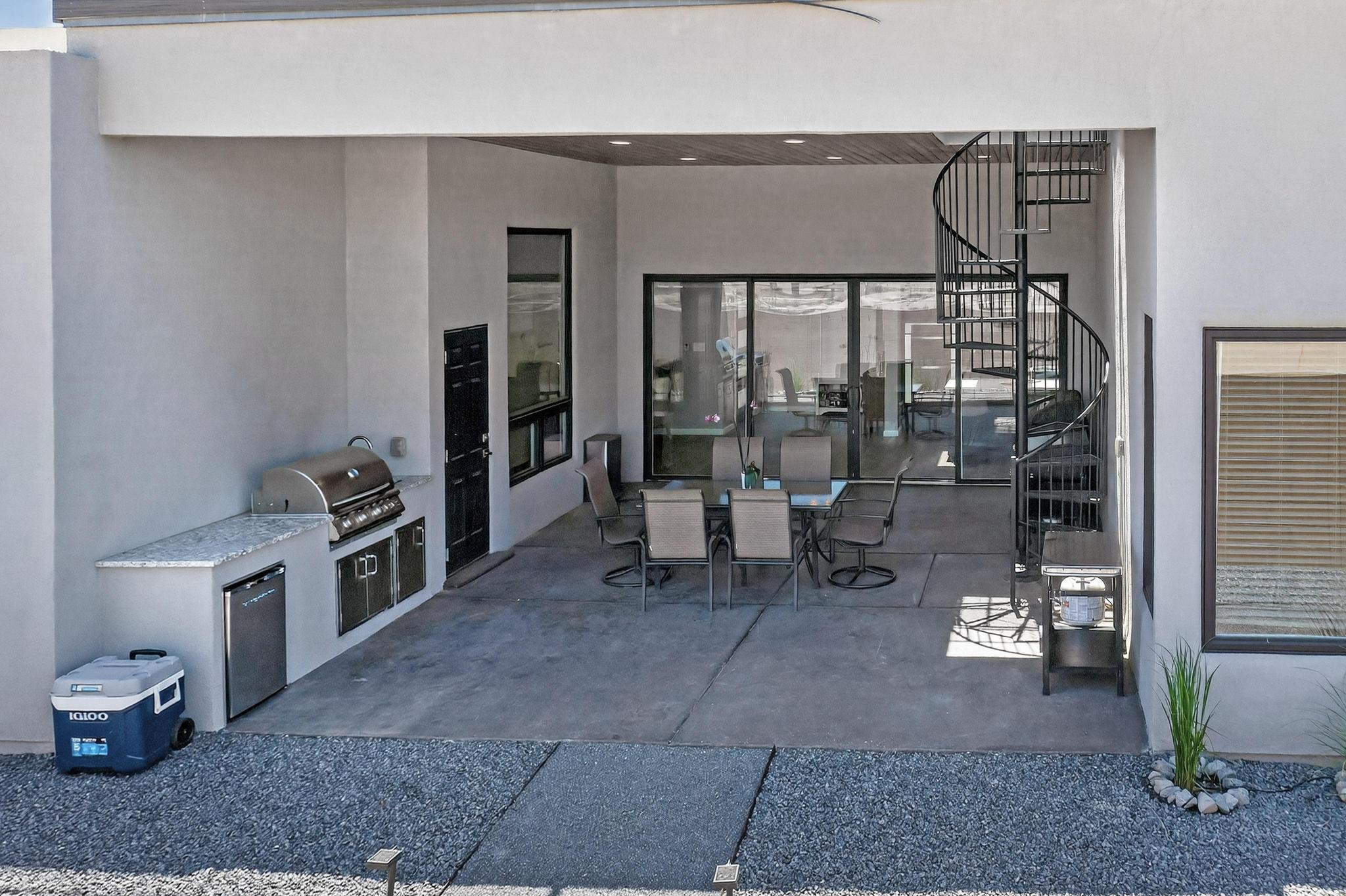 8011 CANONCITO Drive