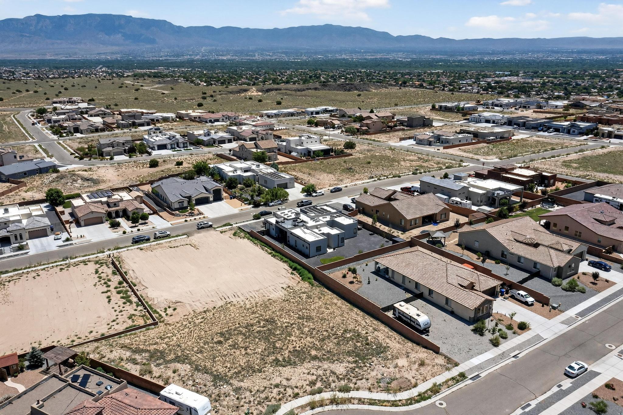 8011 CANONCITO Drive