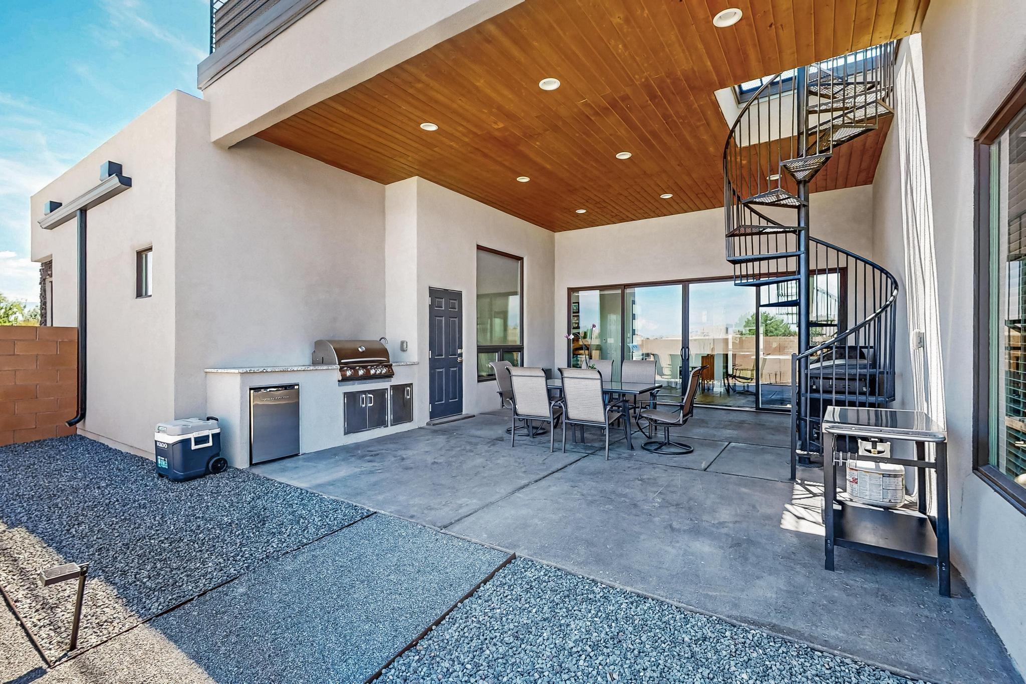8011 CANONCITO Drive