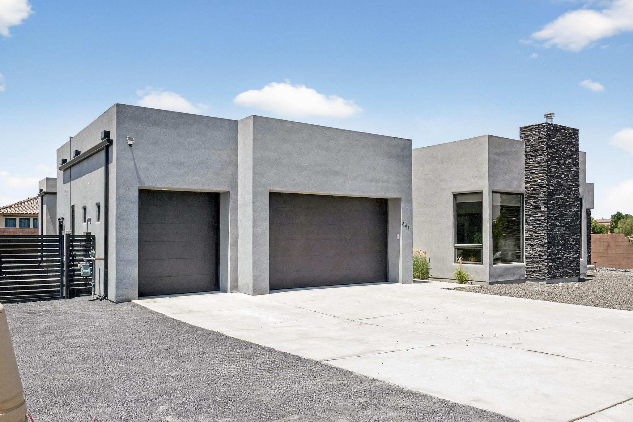 8011 CANONCITO Drive