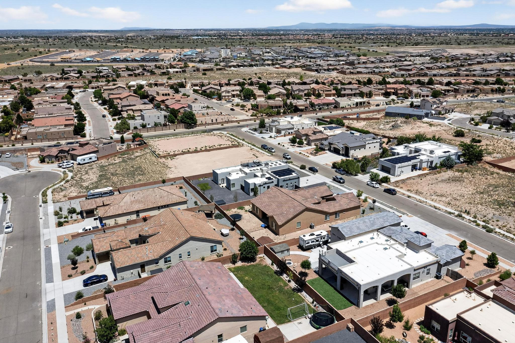 8011 CANONCITO Drive