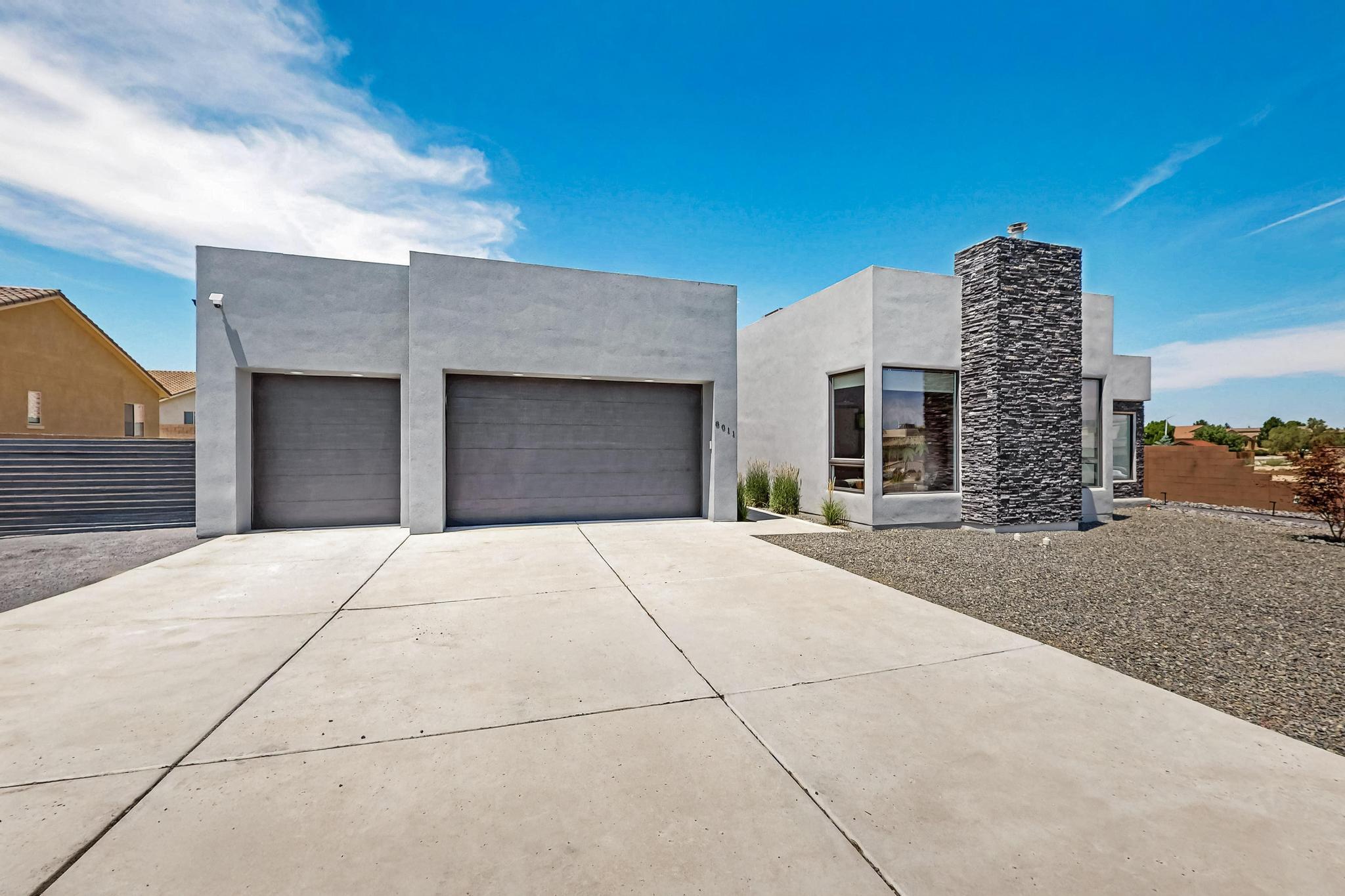 8011 CANONCITO Drive