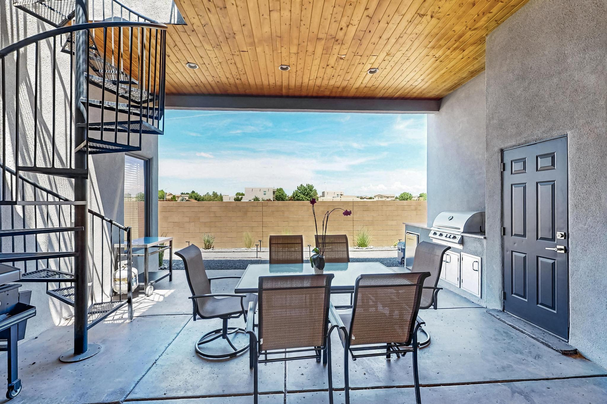 8011 CANONCITO Drive