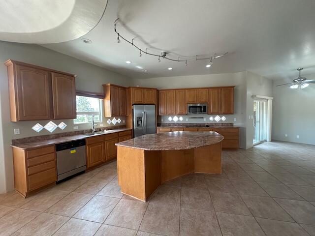 3220 GREYSTONE Court SE