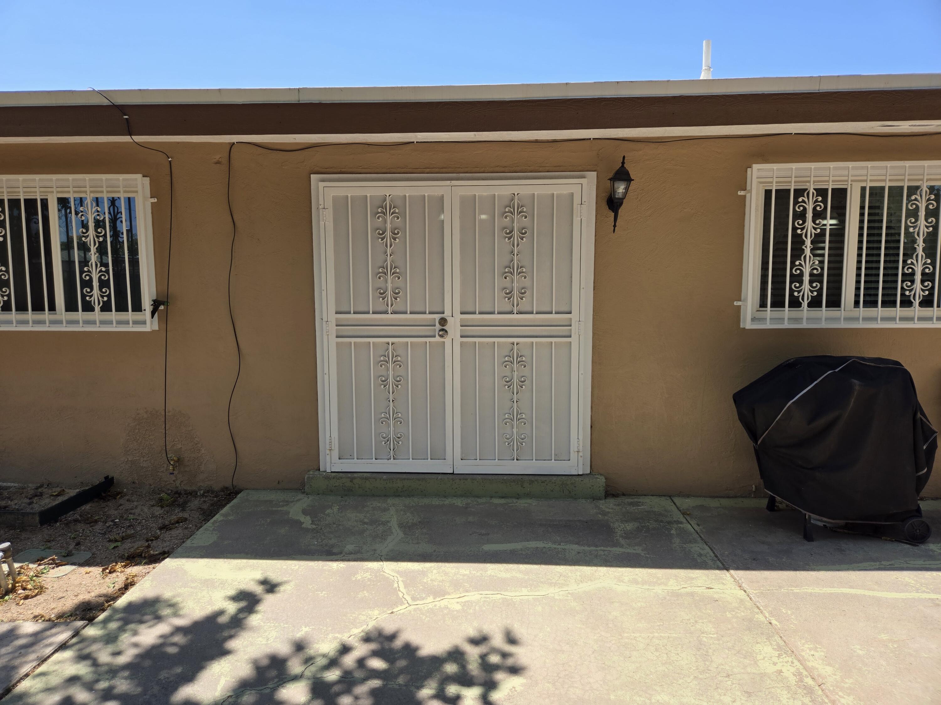 610 ESPANOLA Street NE