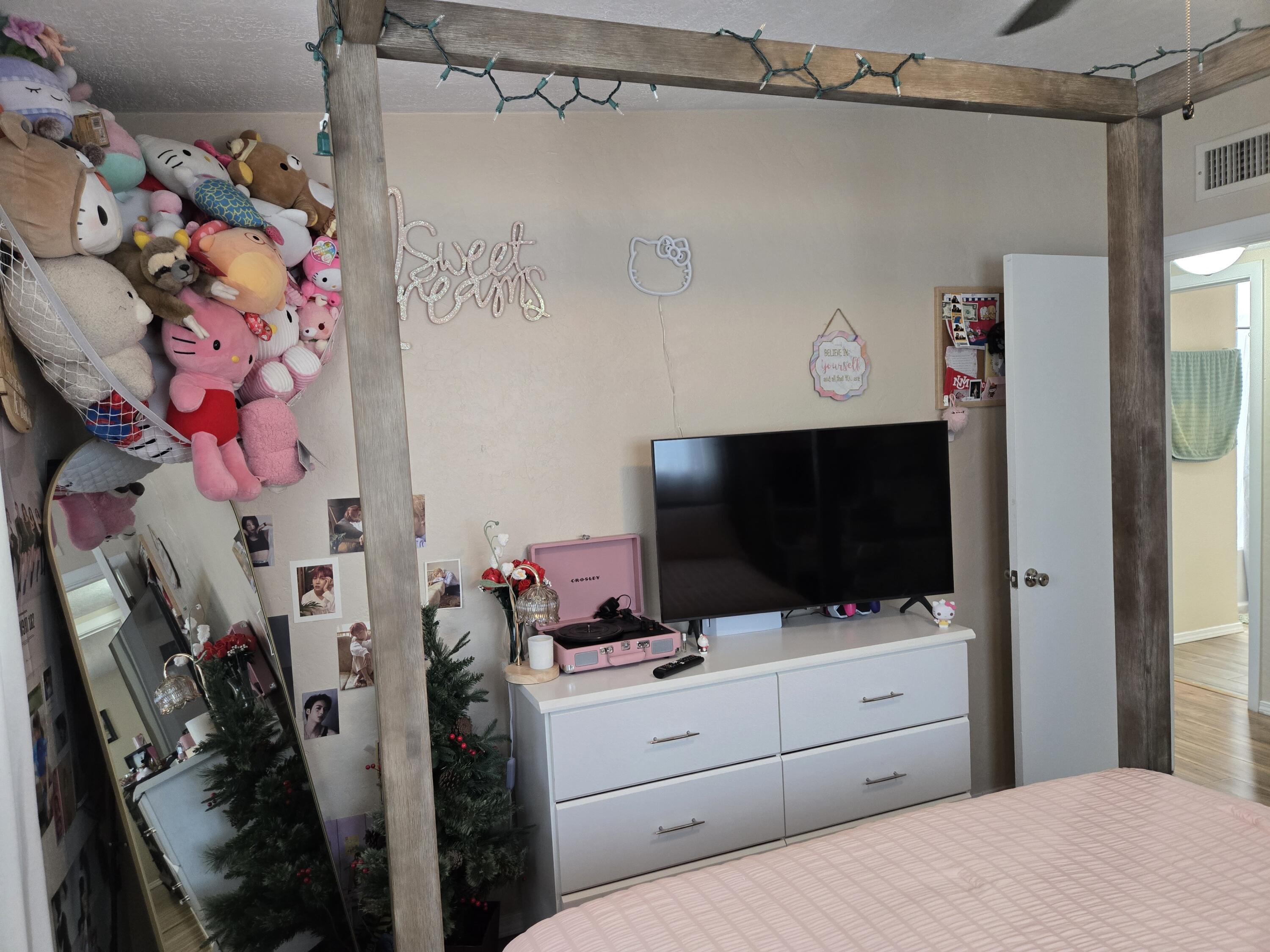 610 ESPANOLA Street NE