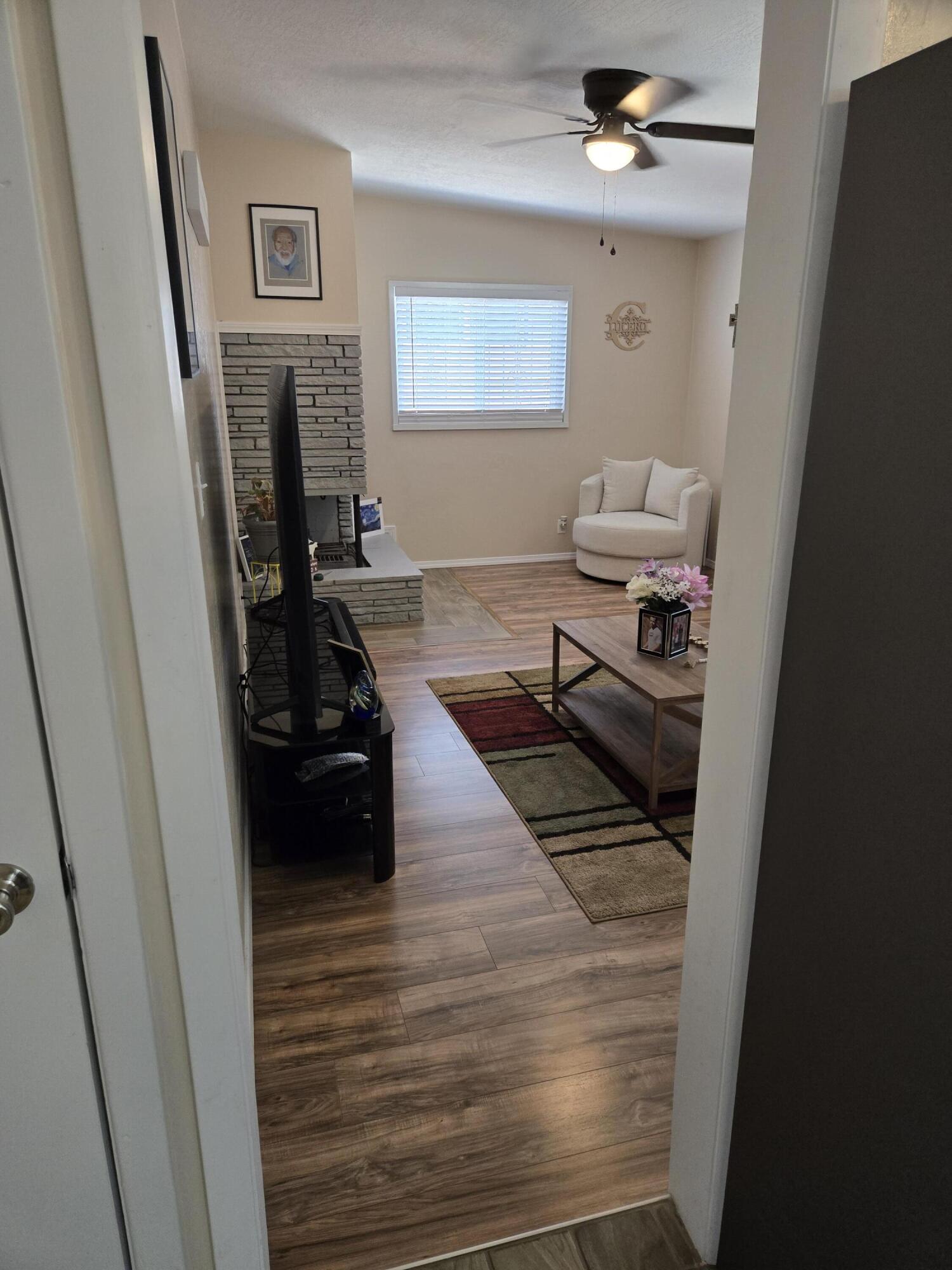 610 ESPANOLA Street NE