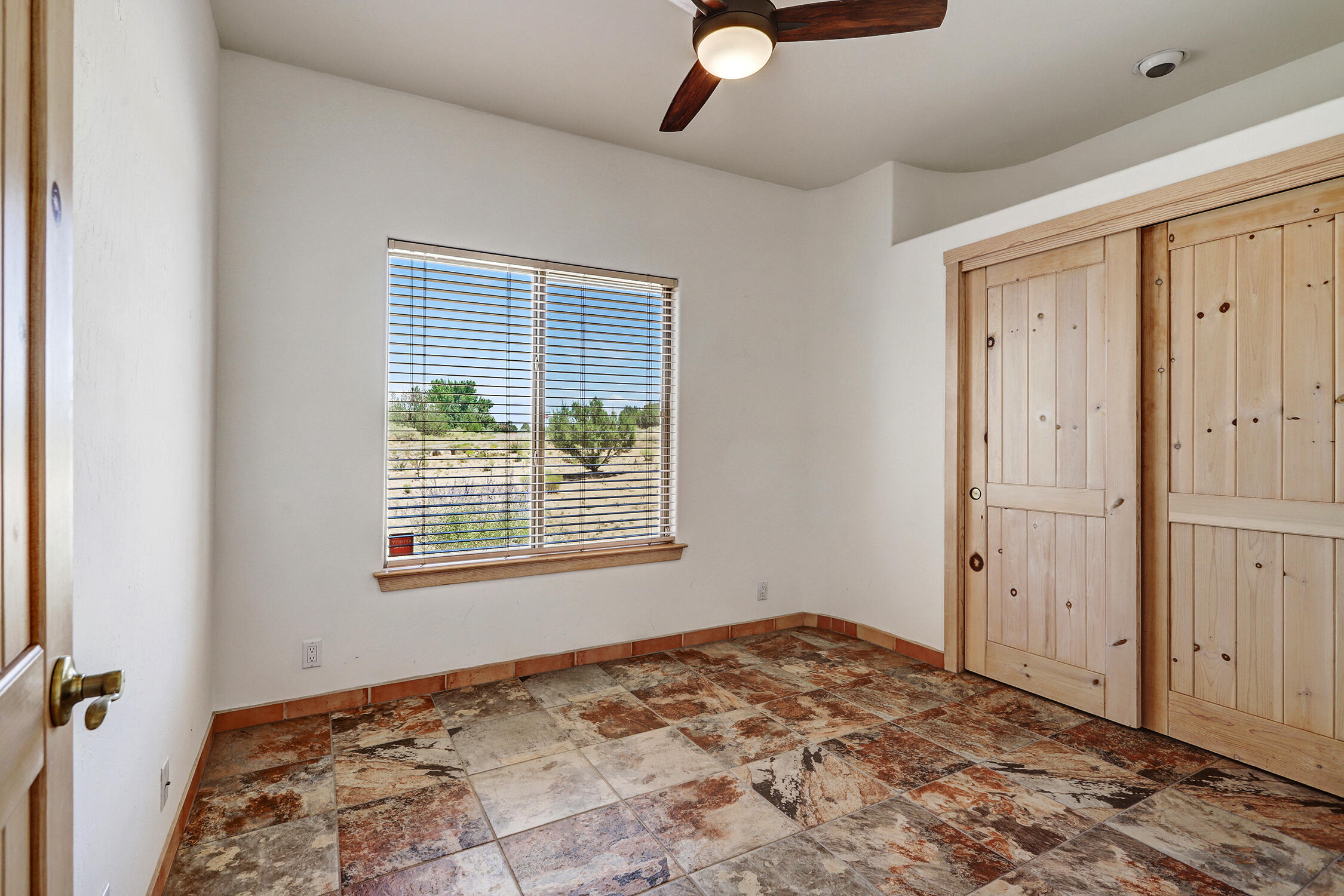 44 Roadrunner Trail