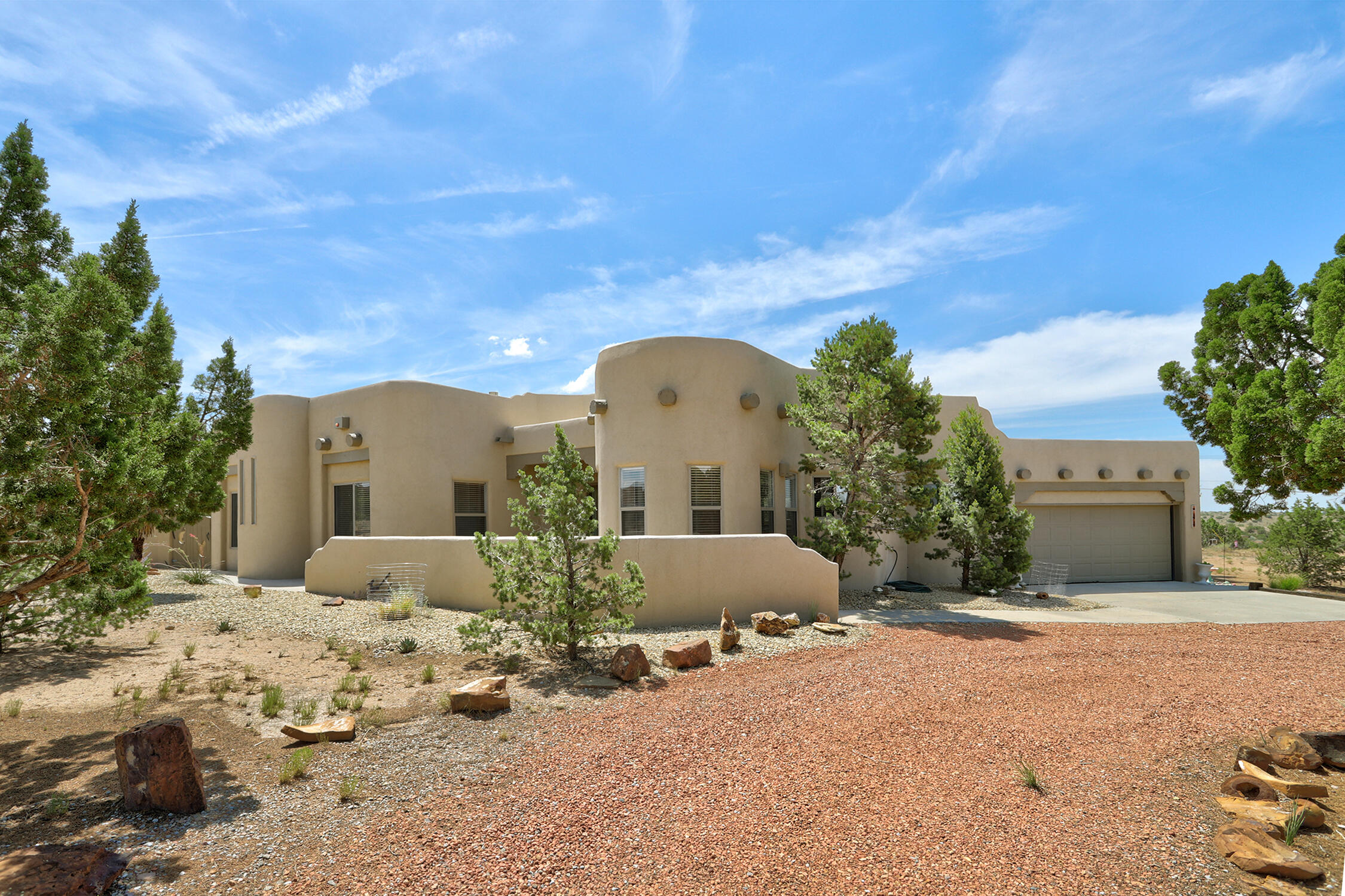 44 Roadrunner Trail
