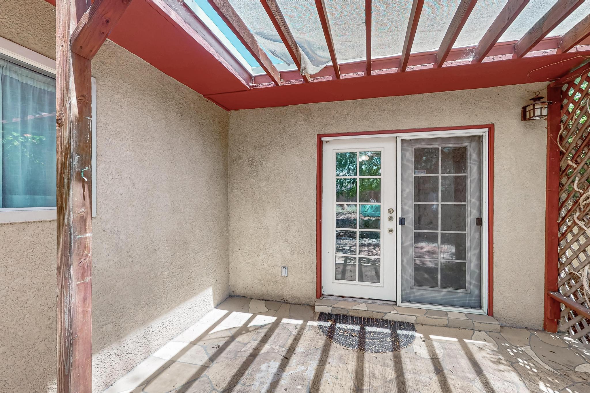 1515 LOS TOMASES Drive NW