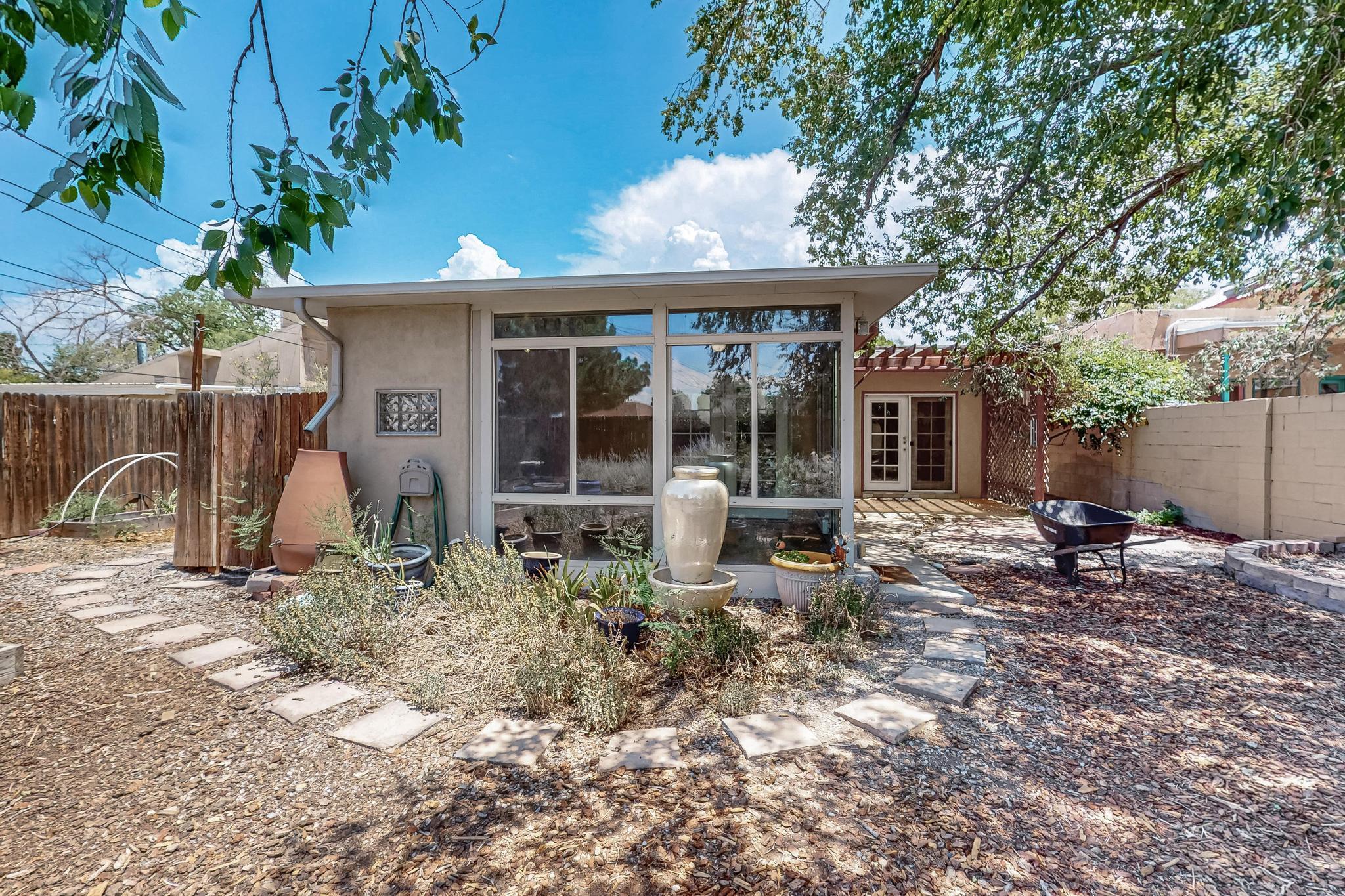 1515 LOS TOMASES Drive NW