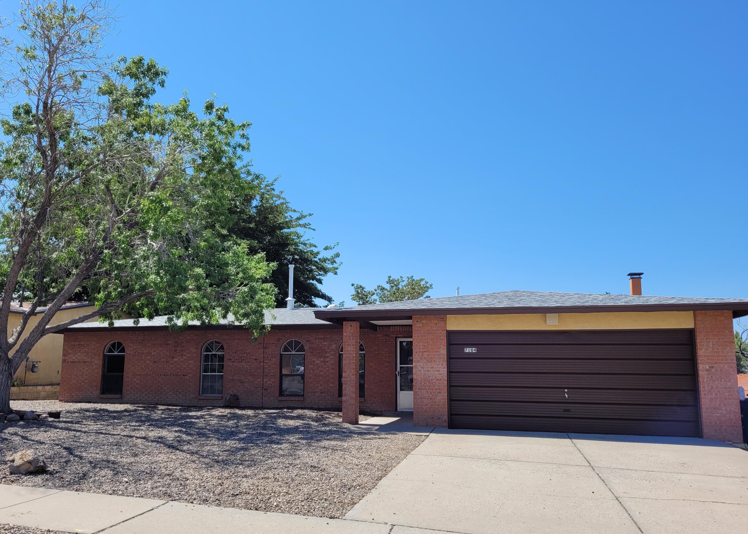 7104 ORPHELIA Avenue NE