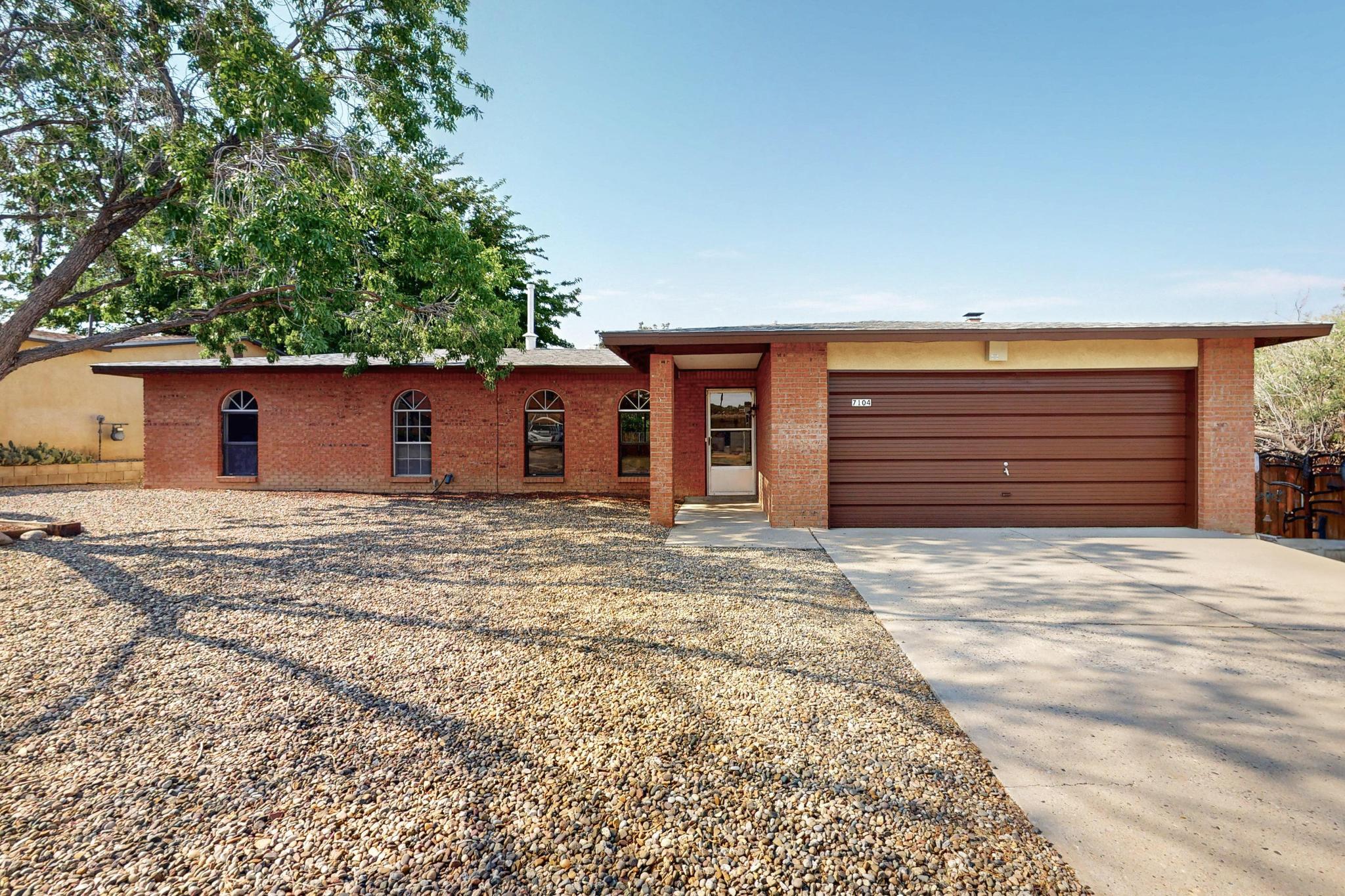 7104 ORPHELIA Avenue NE