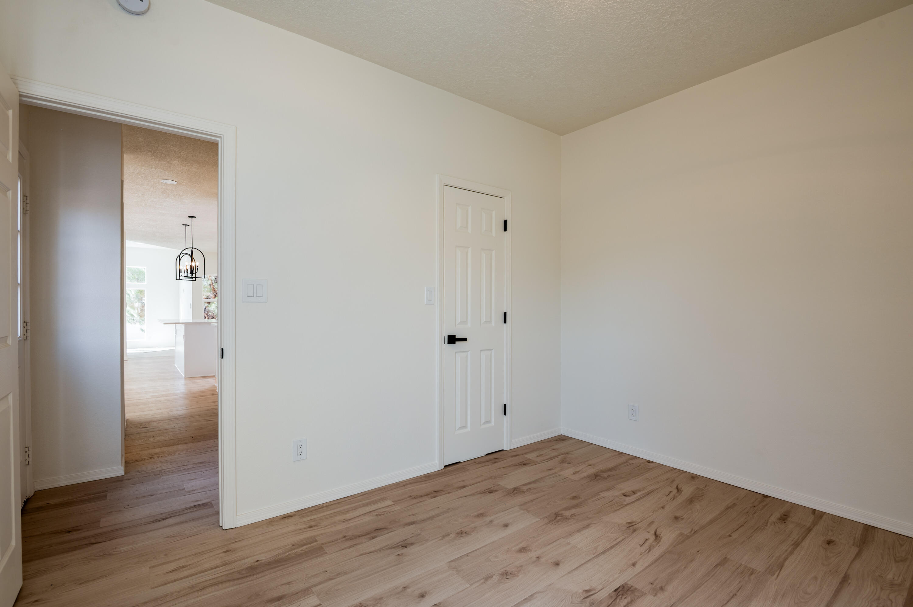 5239 LA COLONIA Drive NW