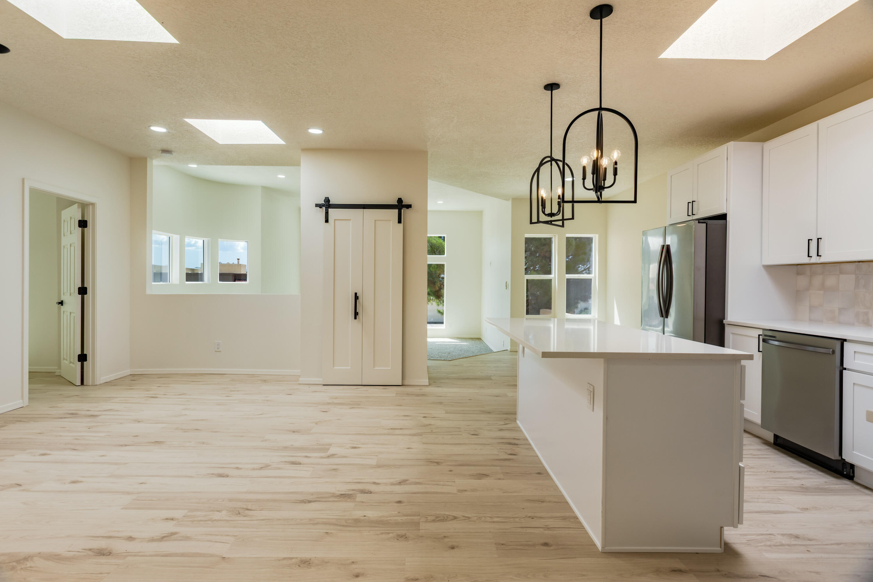 5239 LA COLONIA Drive NW