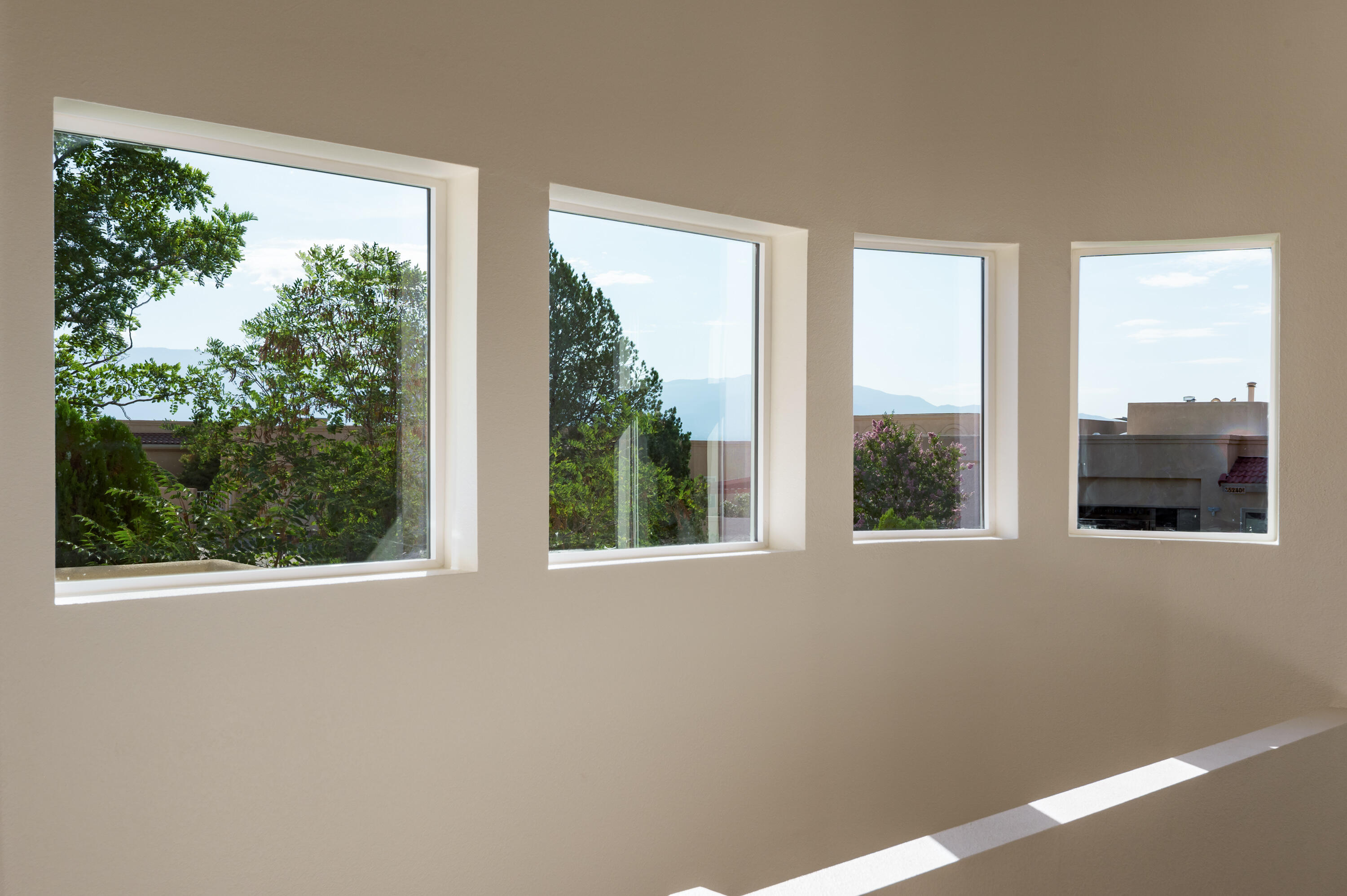 5239 LA COLONIA Drive NW