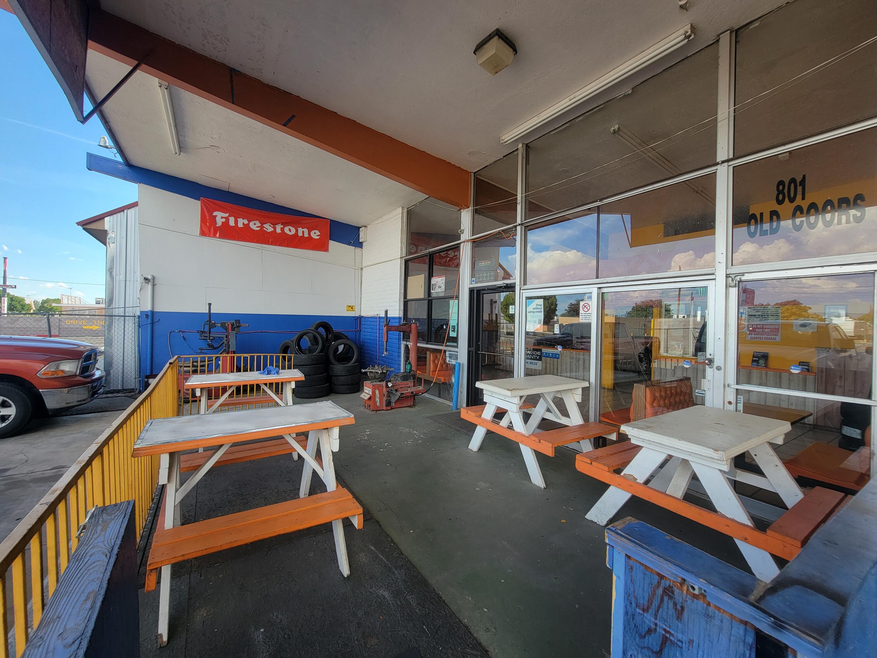 801 Old Coors Dr Drive SW