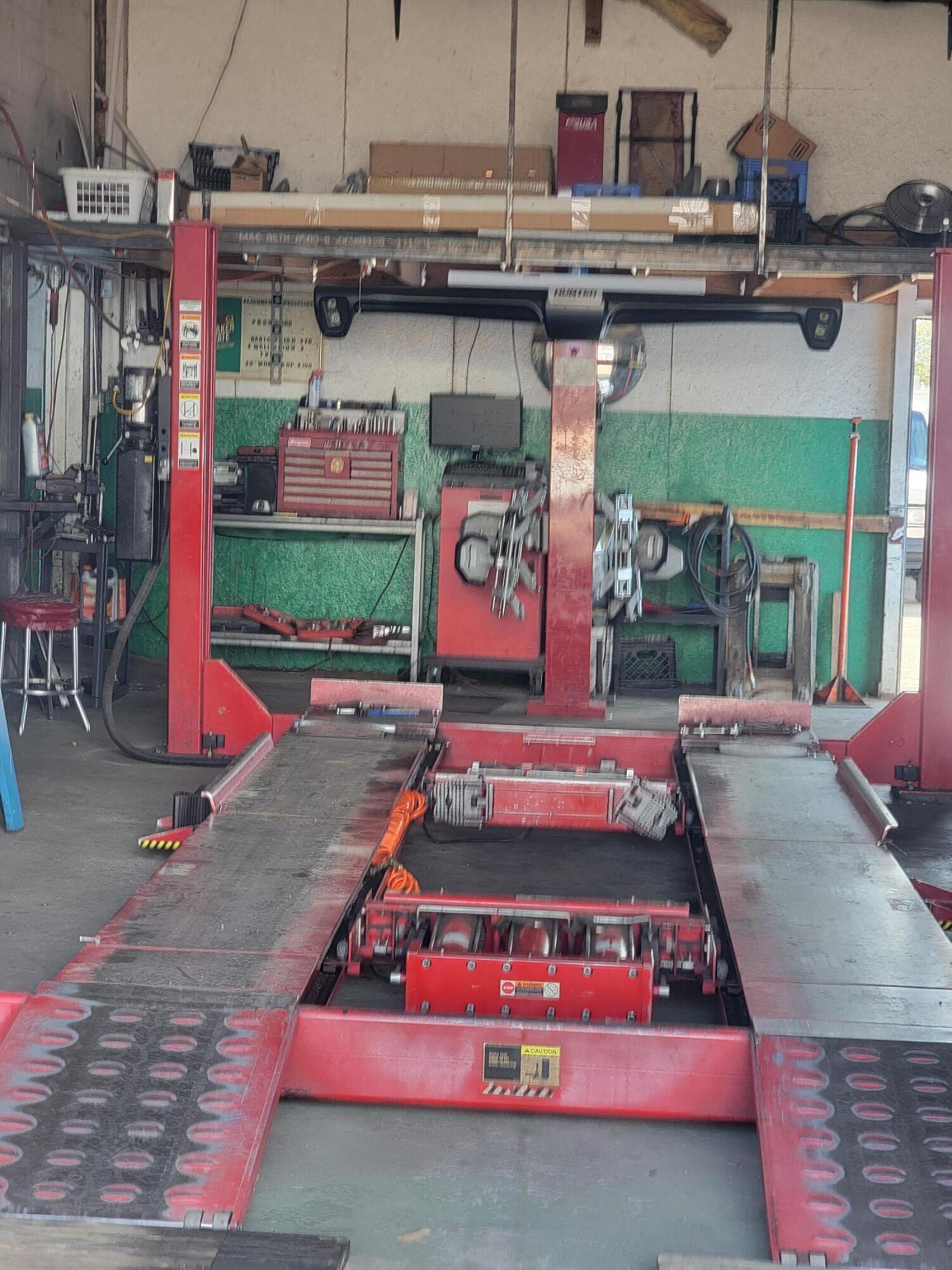 801 Old Coors Dr Drive SW