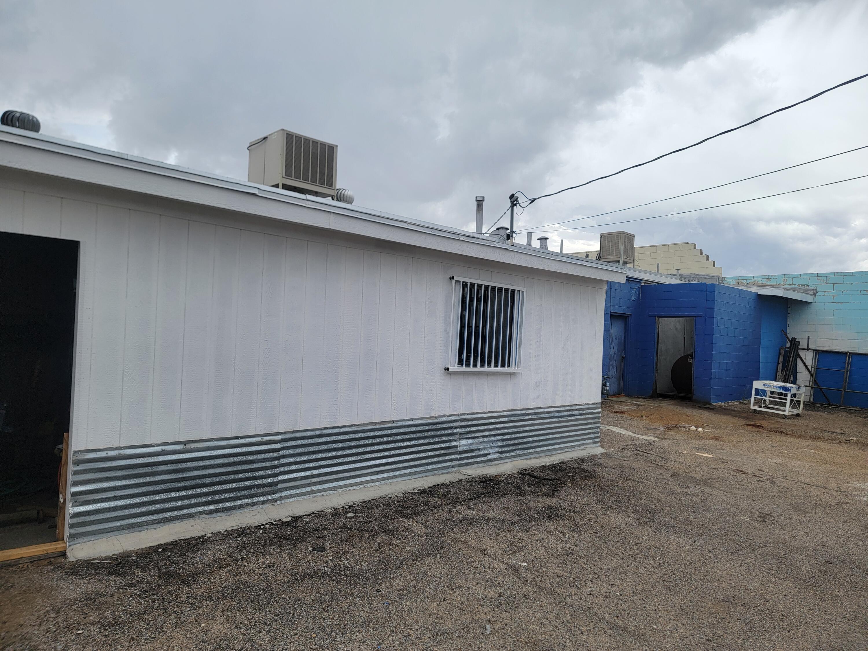 801 Old Coors Dr Drive SW