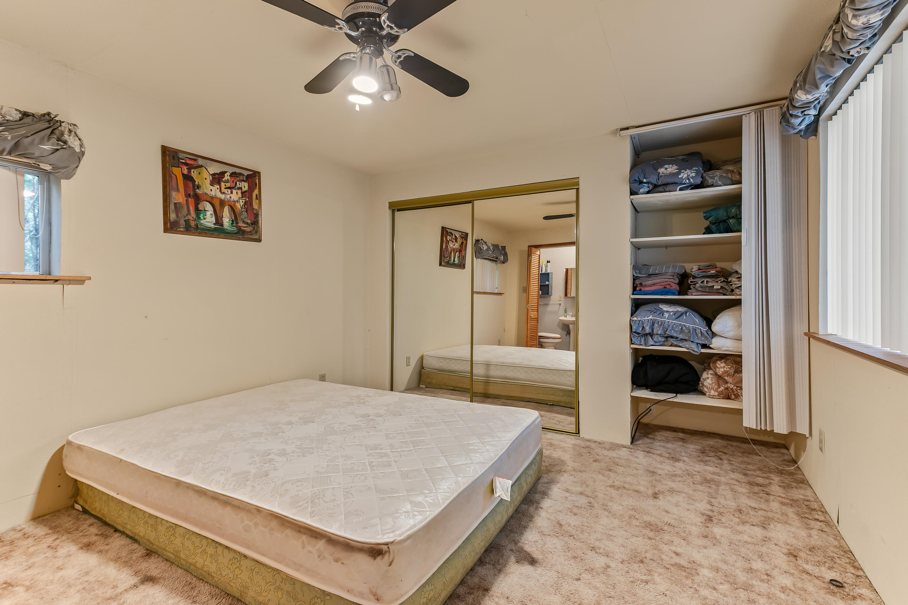 649 FROST Road
