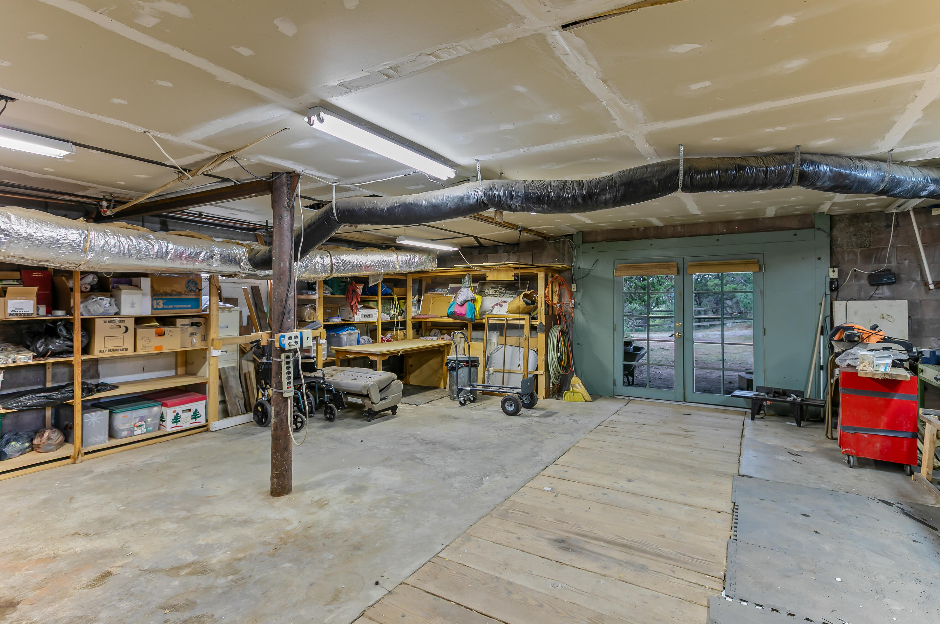 649 FROST Road