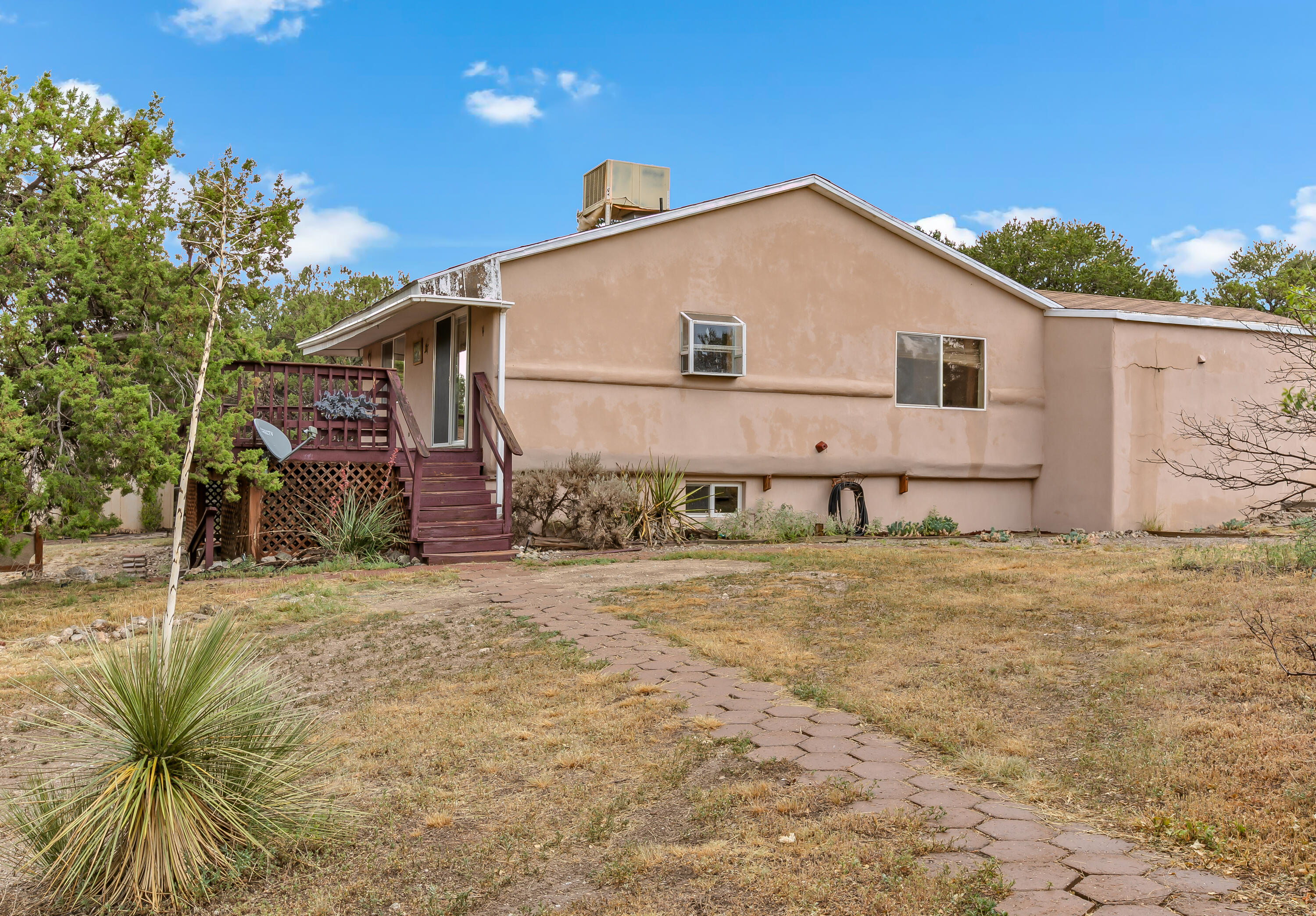 649 FROST Road