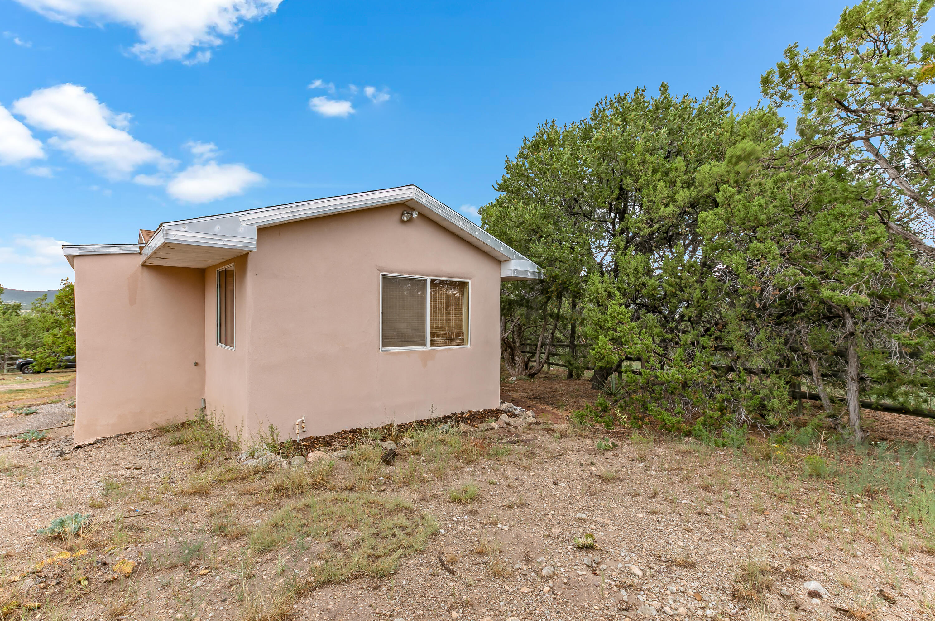 649 FROST Road